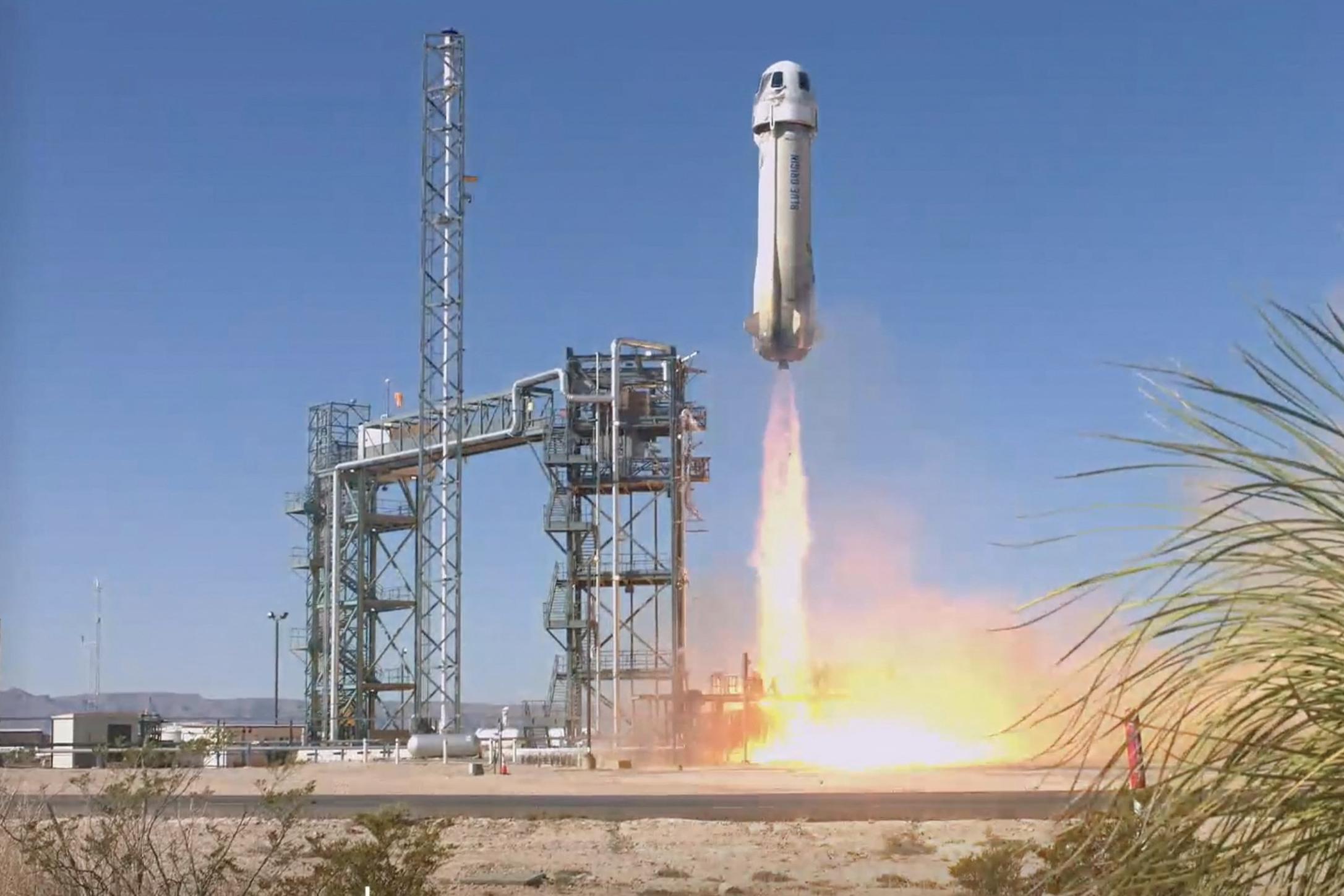 Blue Origin, l'entreprise spatiale de Jeff Bezos, s'apprête à mener le premier vol de son lanceur lourd