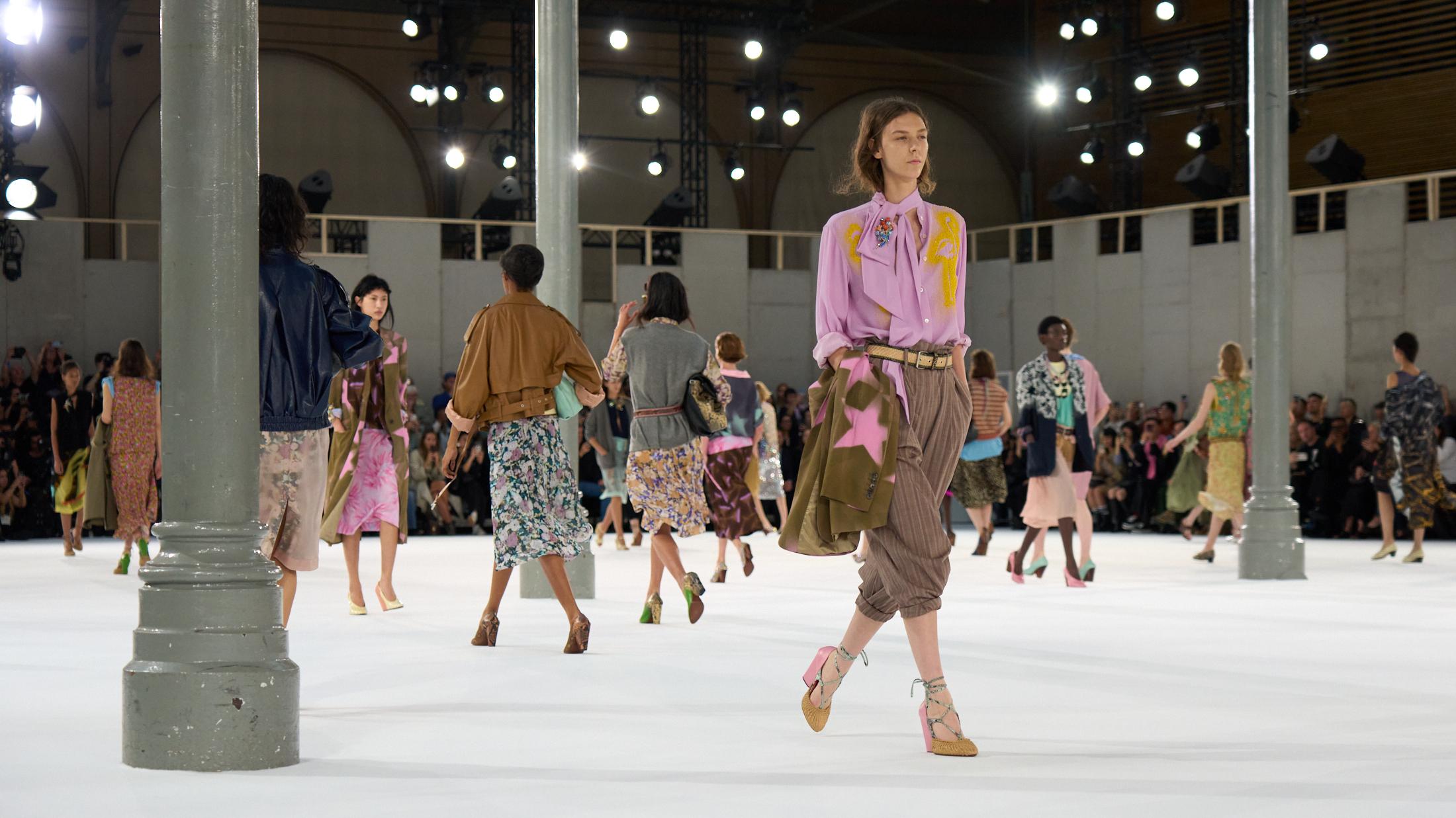 Défilés de Paris: chez Margiela et Dries Van Noten, l’amour belge
