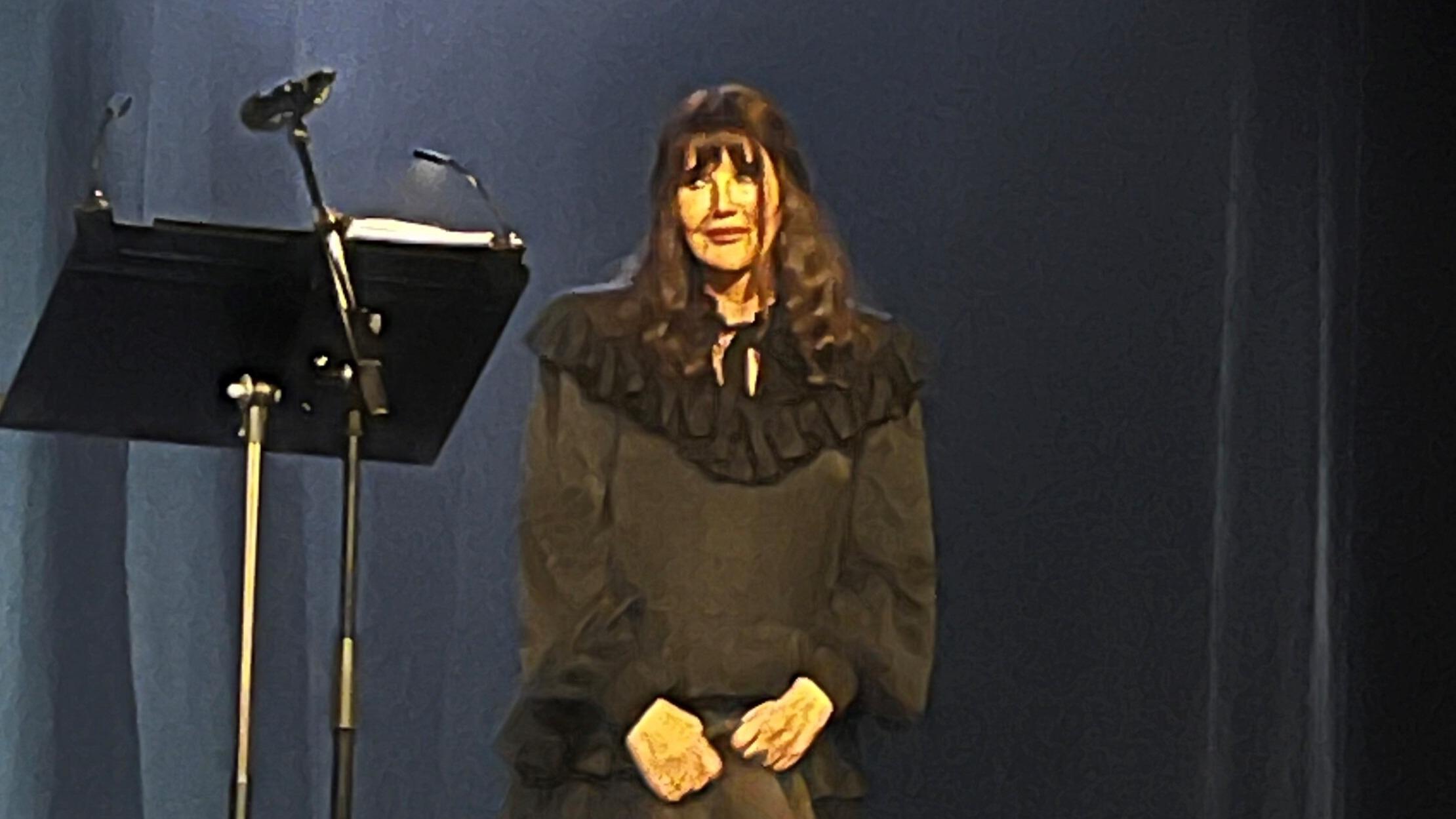 « Je ne suis pas Céline Dion » : avec Les murmures de l’âme, Isabelle Adjani se dévoile dans les mots des autres