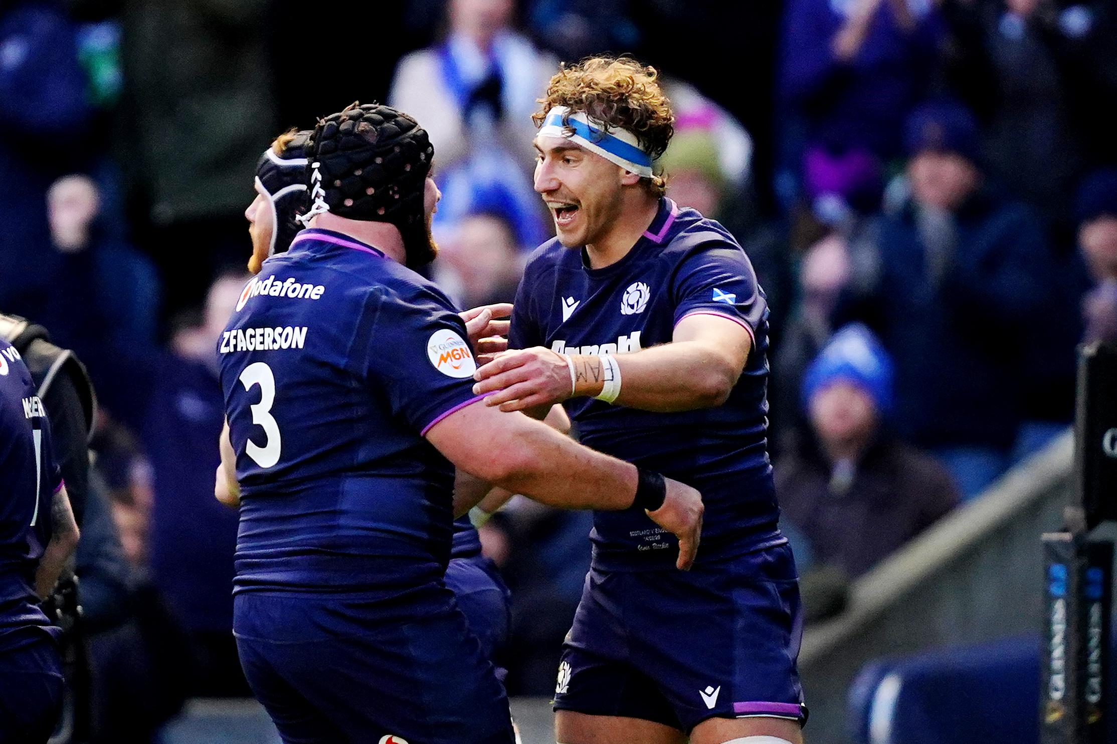 EN DIRECT – Écosse-Angleterre : en feu, le XV du Chardon malmène des Anglais réduits à 14