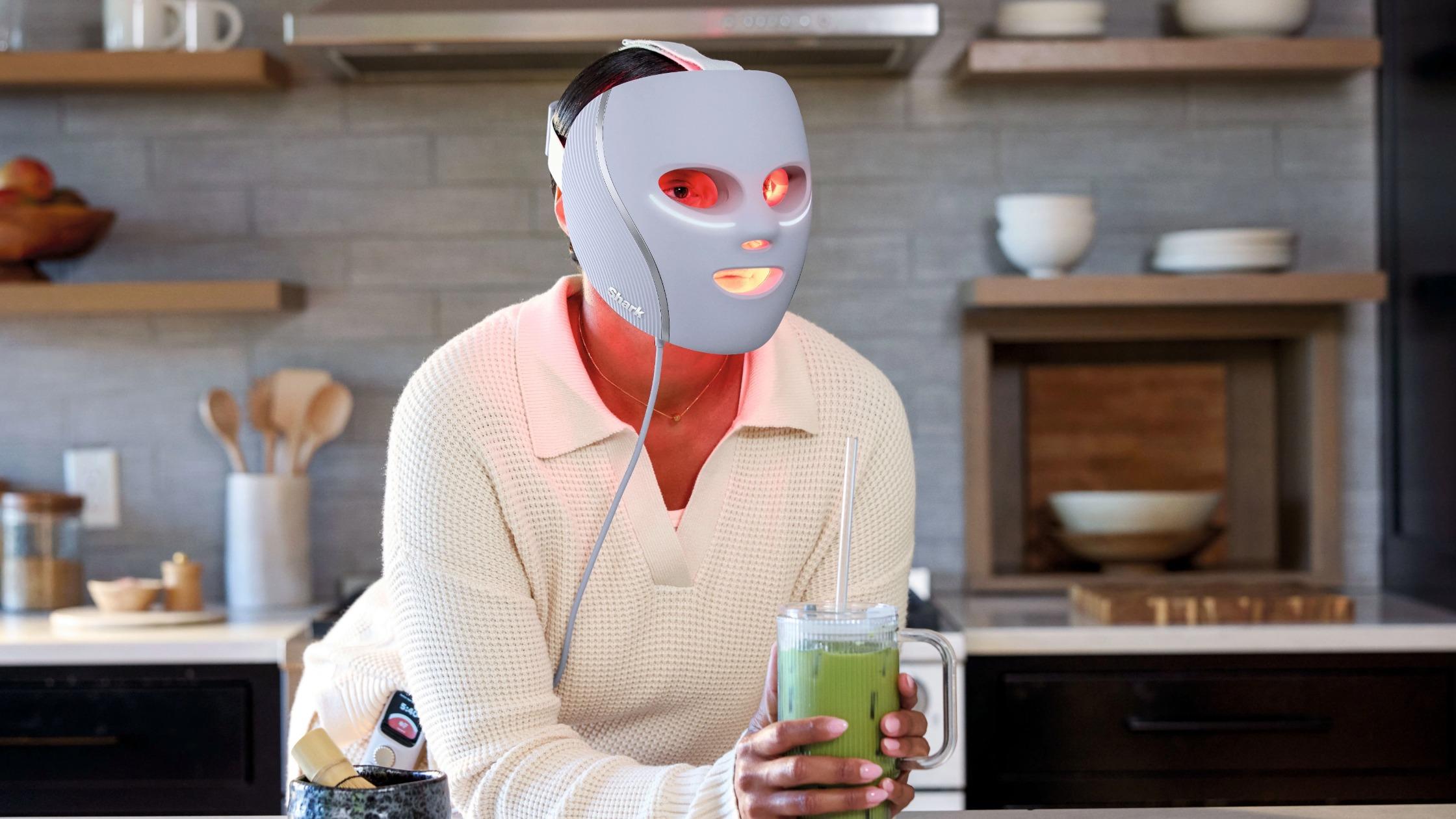 Développé avec des dermatologues, ce masque LED transforme votre peau en quelques minutes par jour