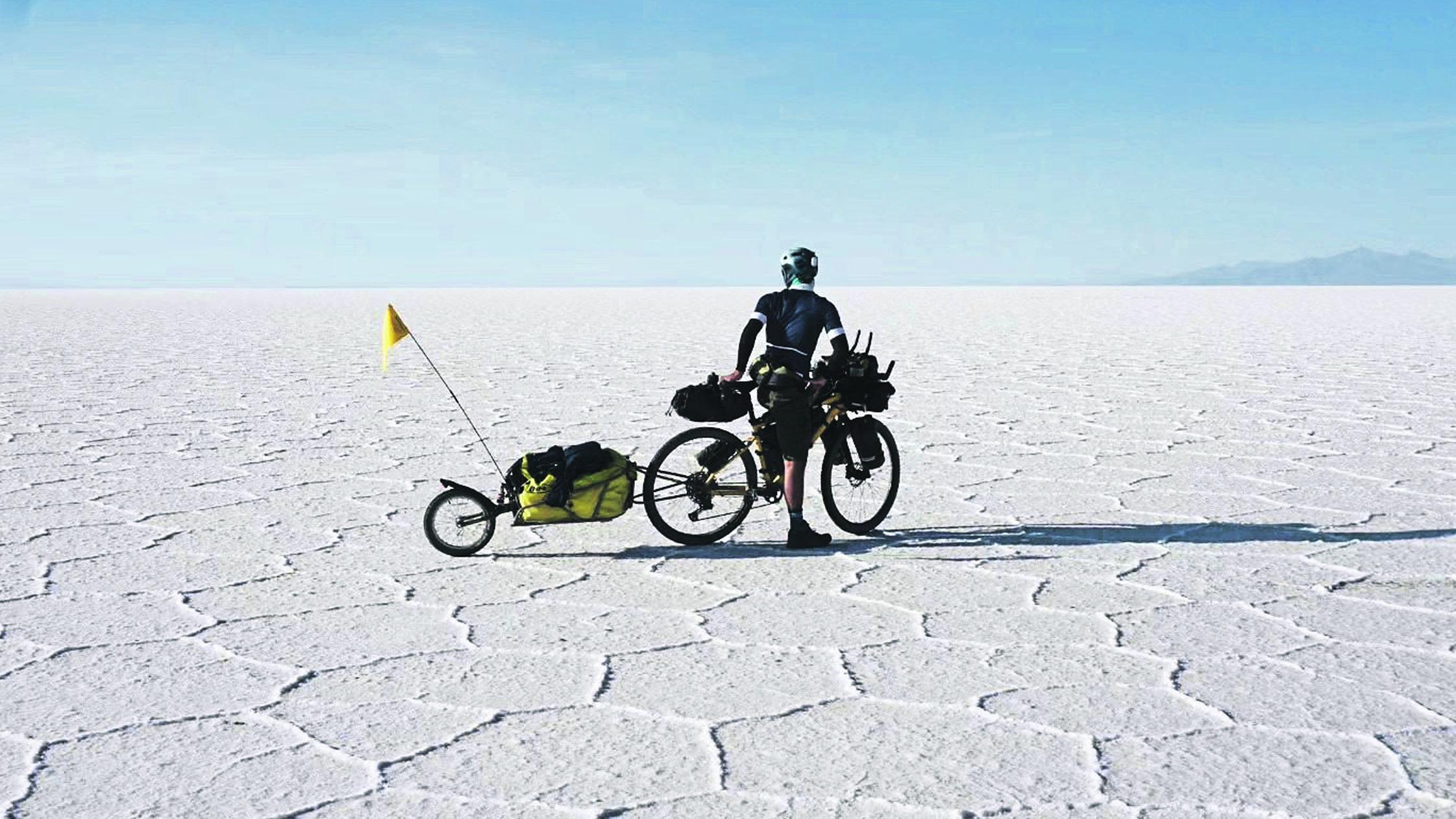 À vélo, en van, en collectivité... Comment Maximilian ou Marie-Anne ont choisi de vivre autrement