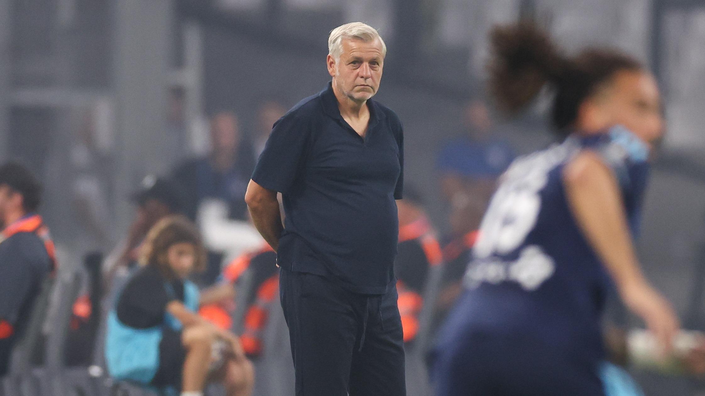 Ligue 1 : l’OM doit «beaucoup travailler, surtout défensivement», alerte Bruno Genesio