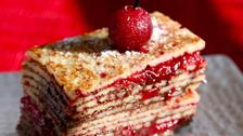 Mille-feuille de crêpes à la cerise