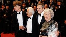 Guillaume Canet entouré par ses parents et son fils Marcel : trois générations et un moment inoubliable sur le tapis rouge de Cannes