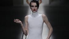 Ultra-sexy : Demna signe le retour de la femme fatale chez Gucci