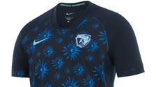 Top 14 : Bayonne dévoile un inédit et magnifique maillot fleuri