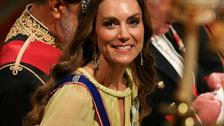 Lâapparition en majestĂ© de Kate Middleton en robe Elie Saab au banquet de Windsor