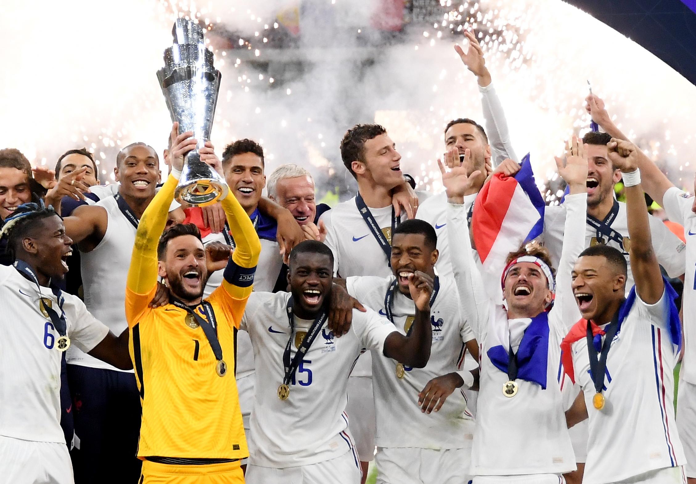 Un scénario renversant, une finale à suspense et des Bleus à nouveau au sommet thumbnail