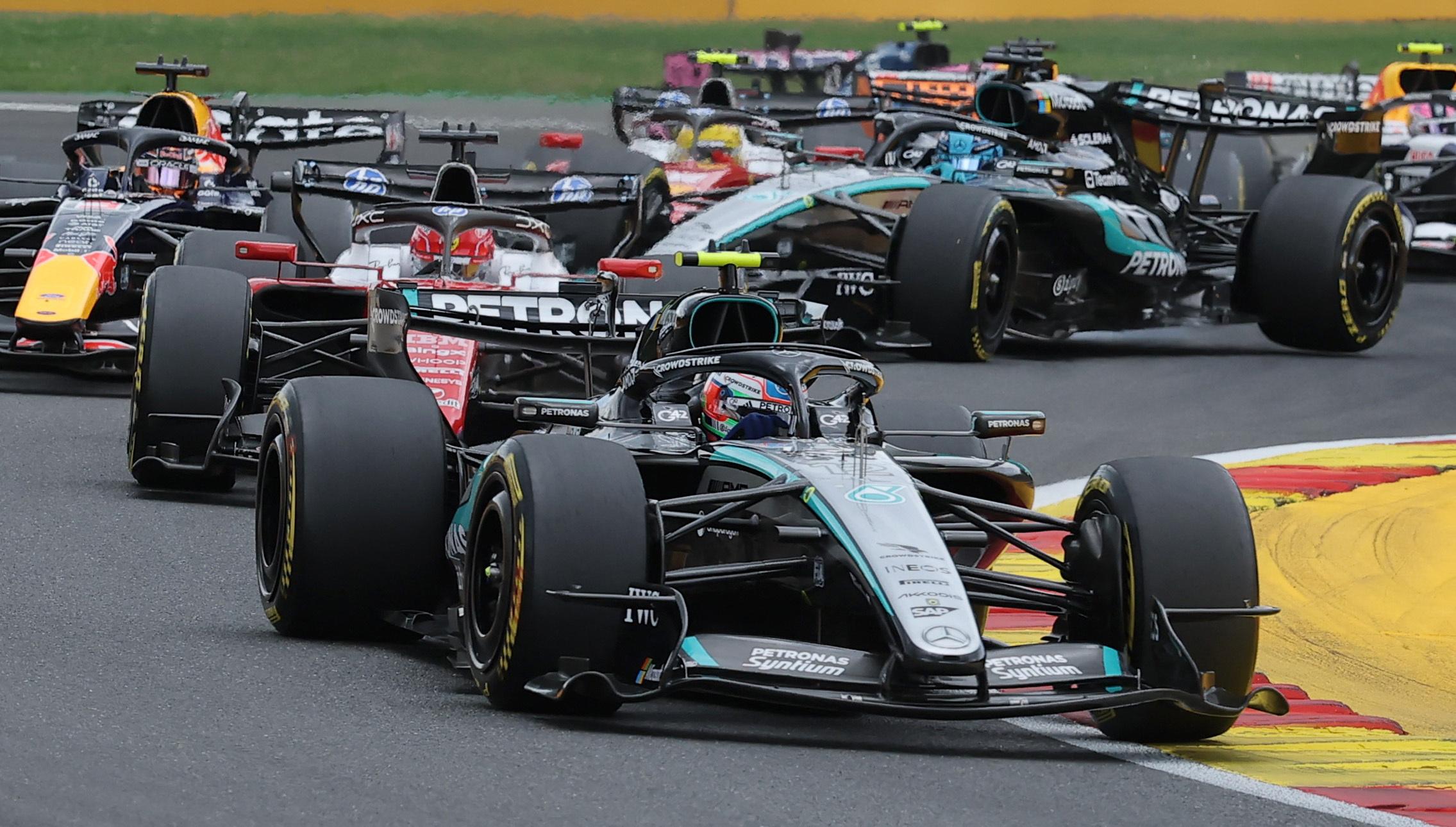EN DIRECT - Formule 1 : Antonelli prive Leclerc de la tête, Verstappen en embuscade, suivez le Grand Prix de Belgique