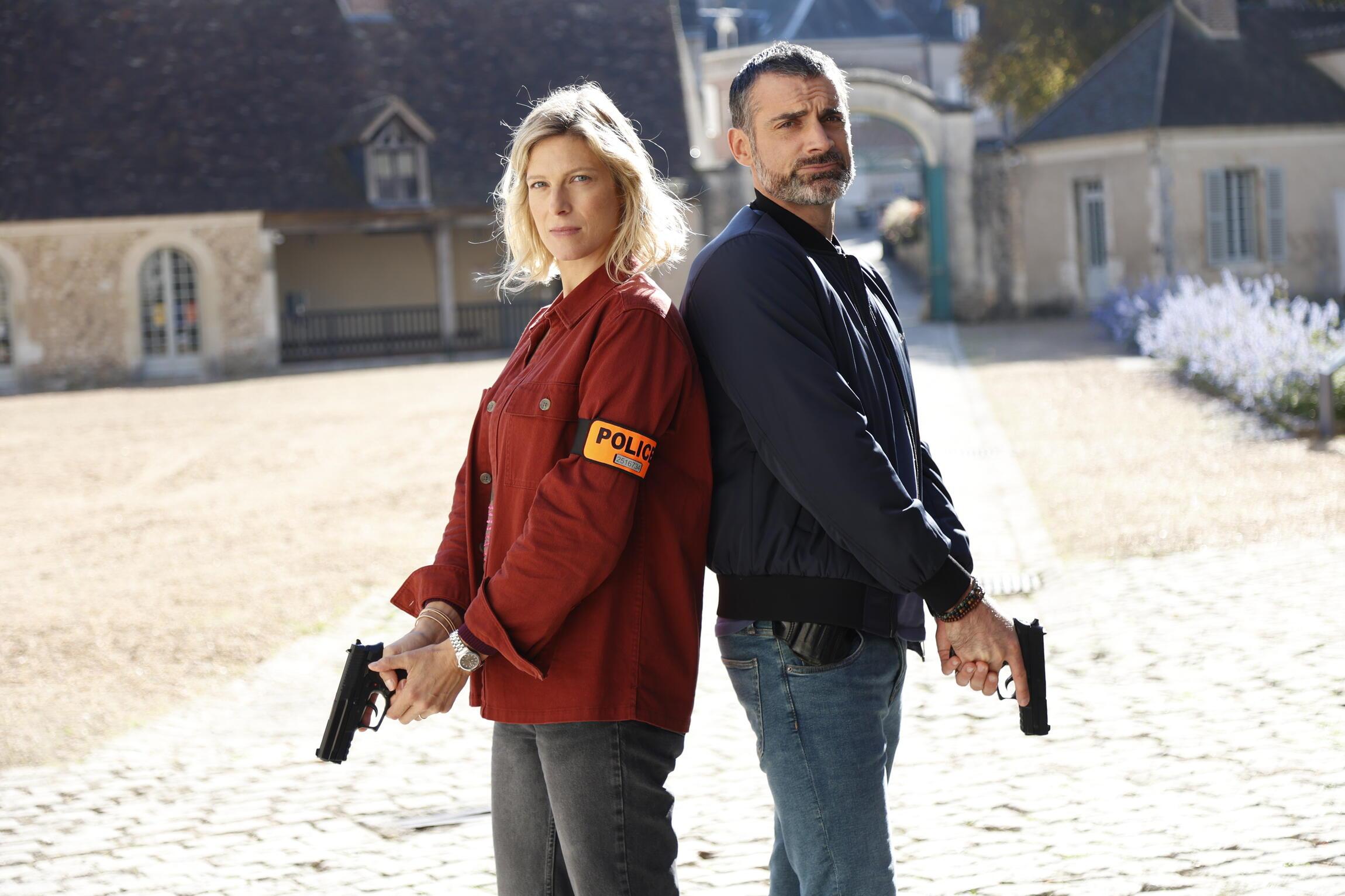 Audiences : carton plein pour Meurtres à Chartres sur France 3, Le dernier cercle en baisse sur TF1