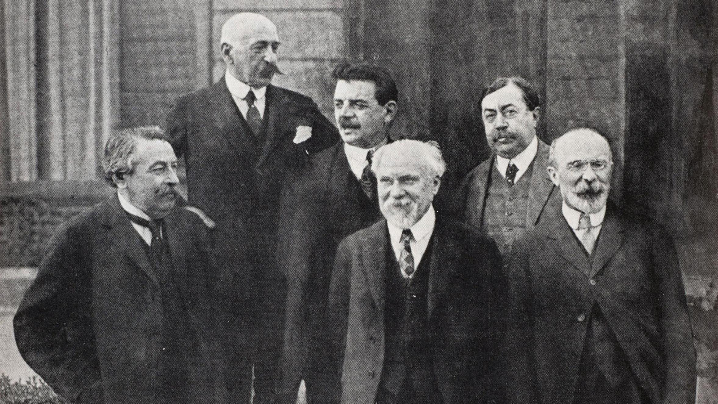 Dette abyssale et monnaie en chute libre : Raymond Poincaré au secours de la France