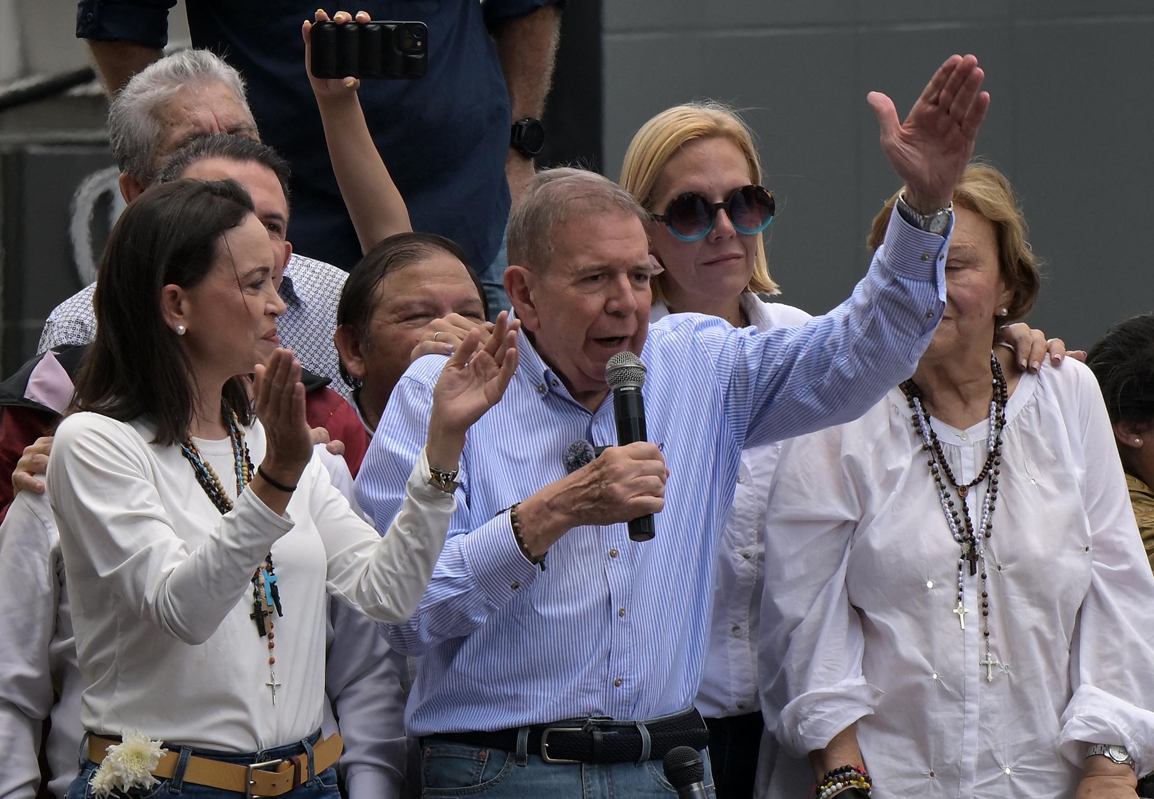 Venezuela : le candidat de l'opposition quitte son pays pour l’Espagne où l’asile politique lui sera accordé