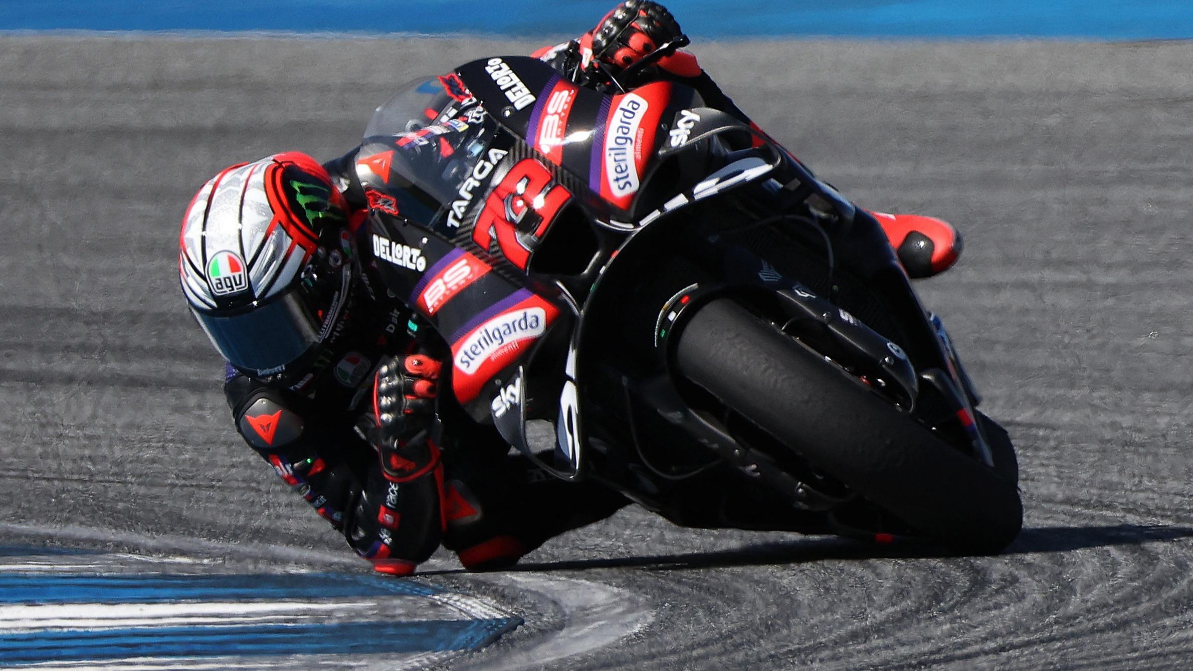 MotoGP : Marc Marquez et les Français malheureux, l’Italien Bezzecchi premier vainqueur de la saison en Thaïlande