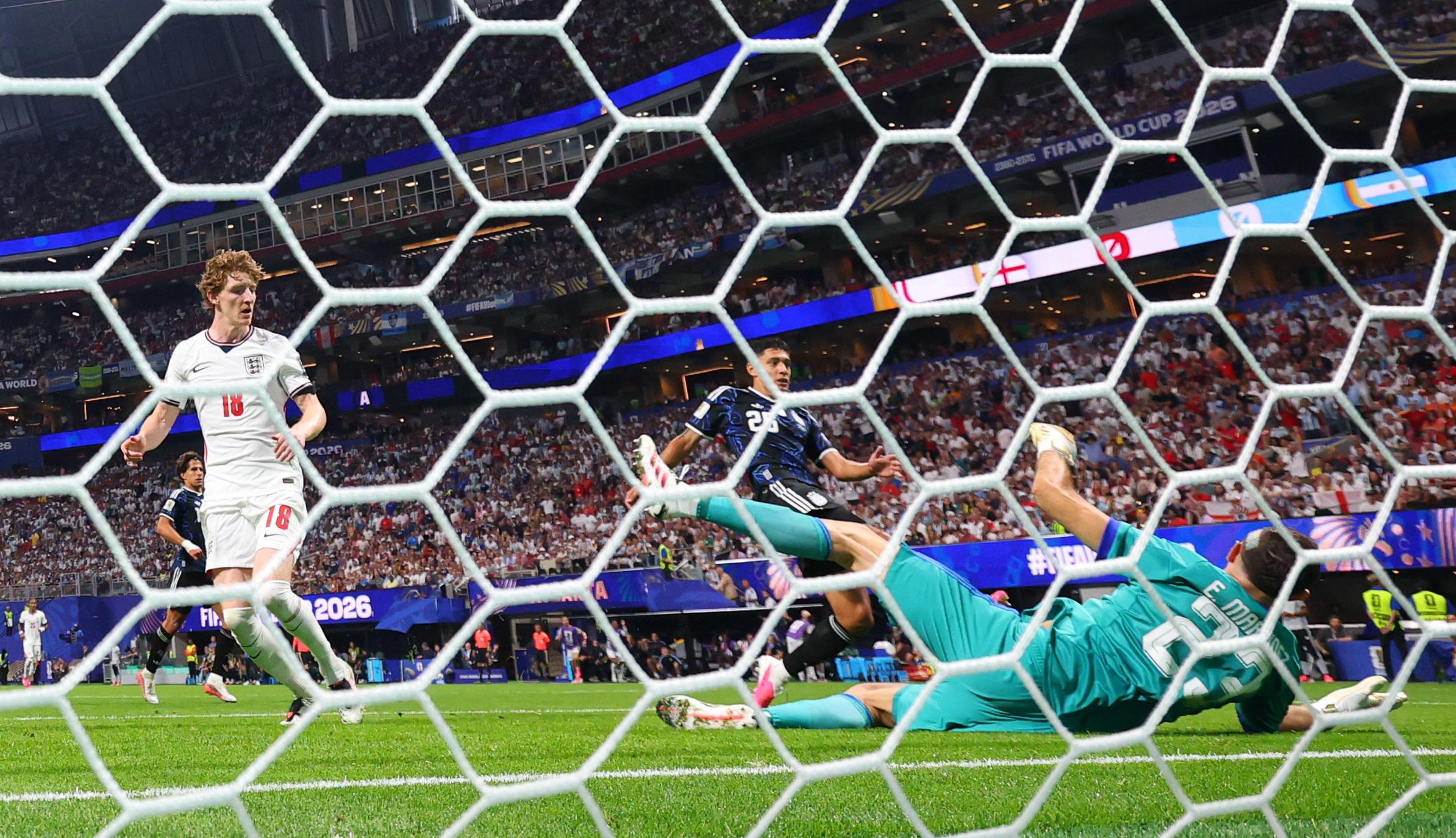 EN DIRECT - Angleterre-Argentine : Gordon trouve la faille pour les Three Lions, Messi et l’Albiceleste dos au mur à Atlanta