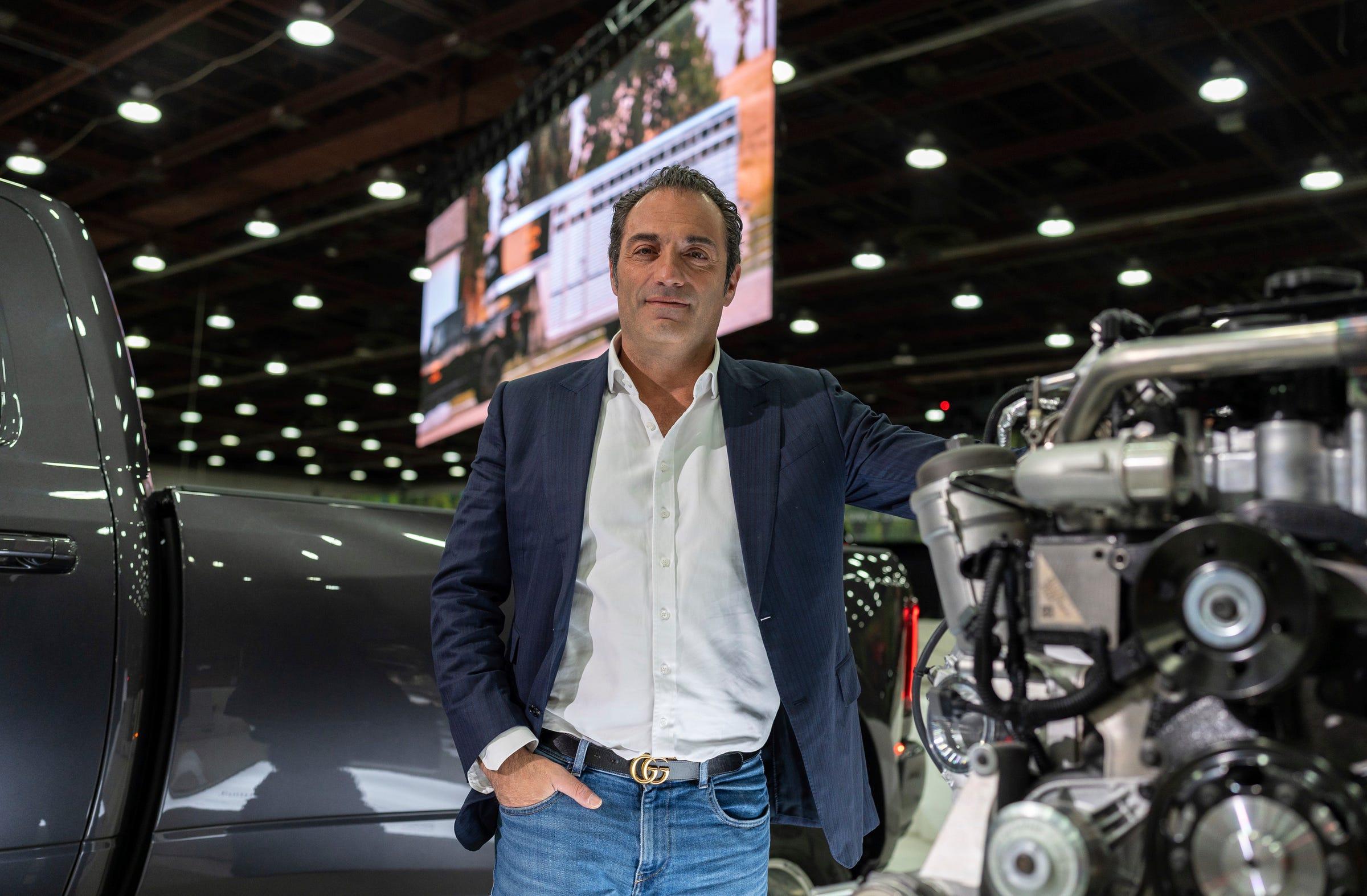 Stellantis : l’Italien Antonio Filosa, l’anti-Tavares, prend les commandes du constructeur automobile