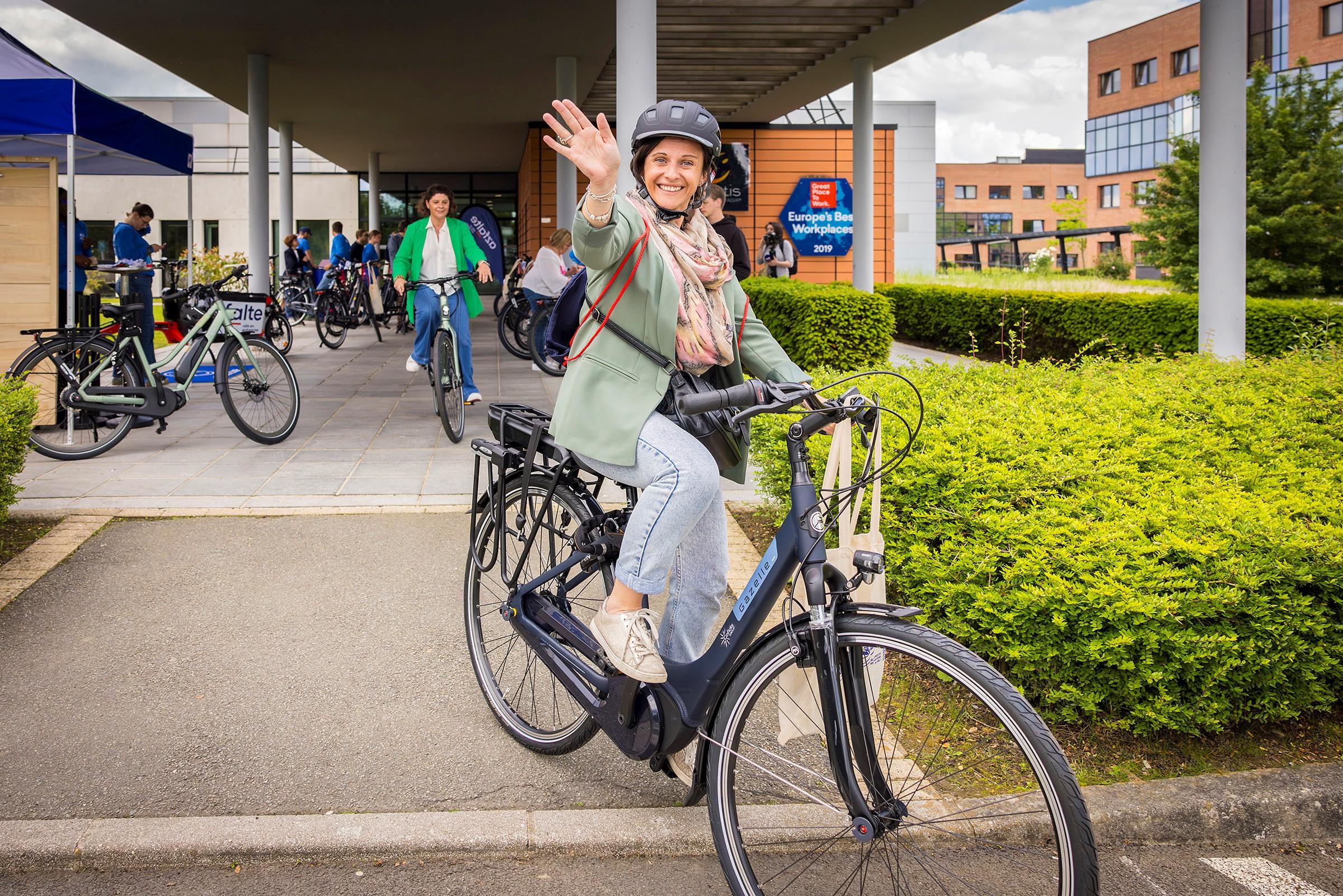 «Le loyer oscille entre 60 et 130 euros par mois» : le vélo de fonction peut-il remplacer la voiture ?