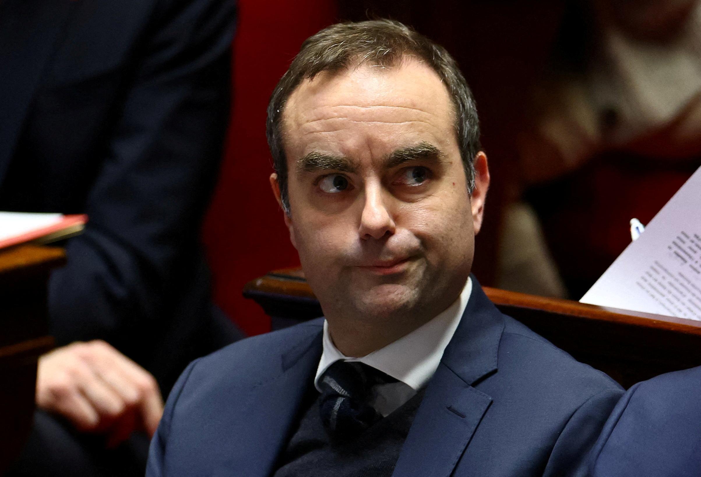 Motions de censure: Sébastien Lecornu fustige des «postures cyniques partisanes» qui «retardent les discussions budgétaires»
