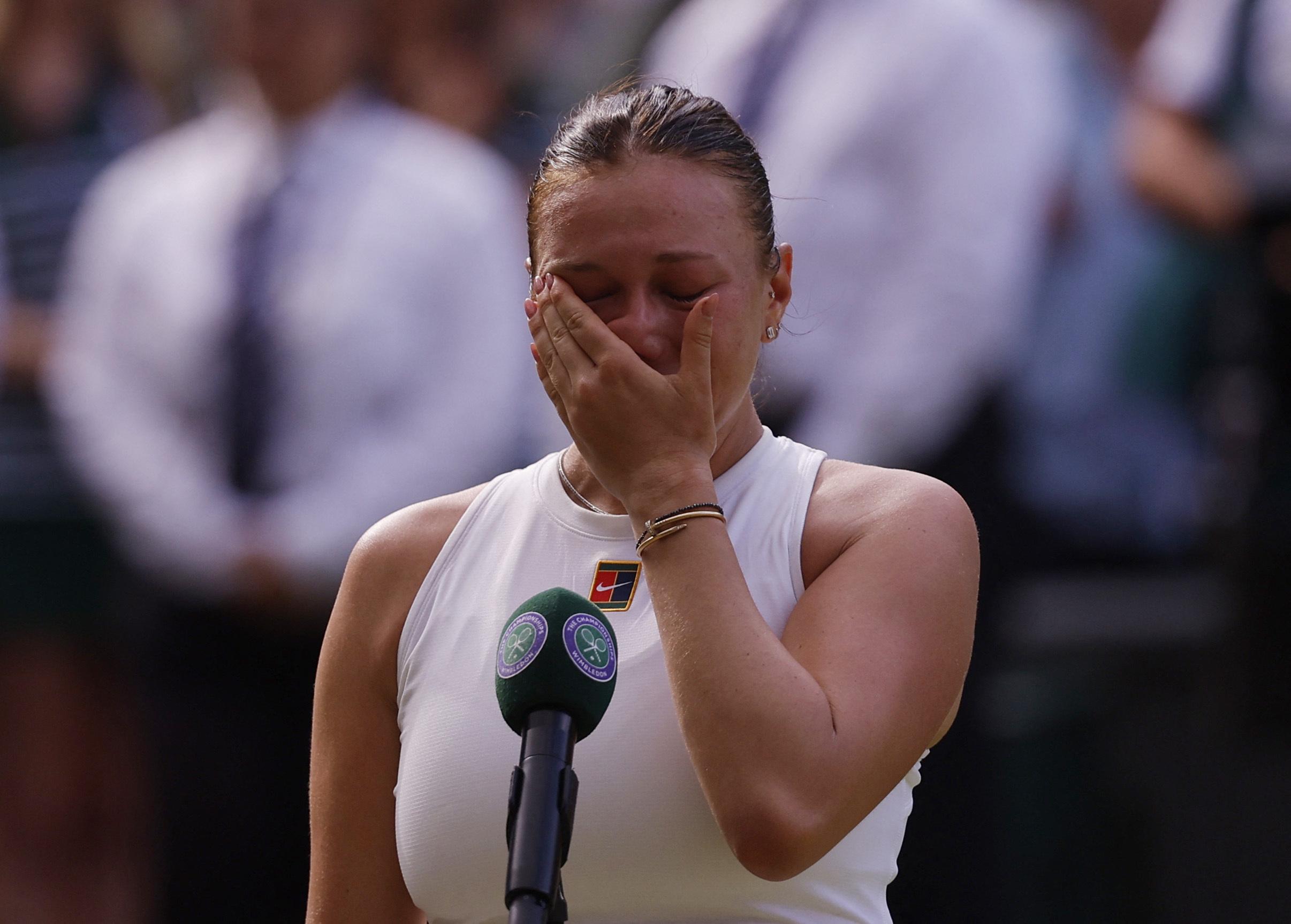 Wimbledon : «J’étais un peu paralysée au niveau mental», reconnaît Anisimova