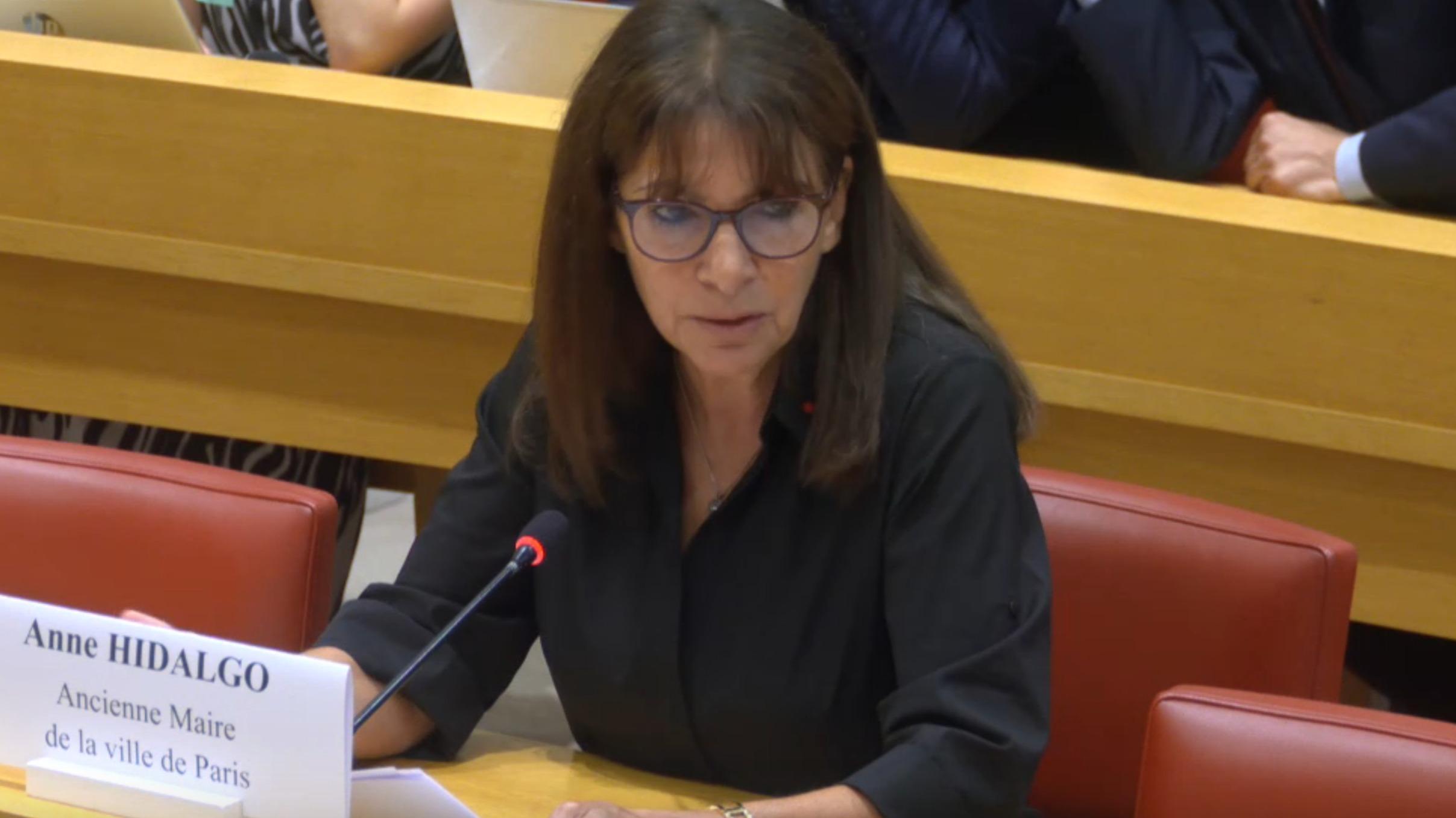 EN DIRECT - Violences sexuelles dans le périscolaire à Paris : «Le nombre de victimes est intolérable, inacceptable», souligne Anne Hidalgo