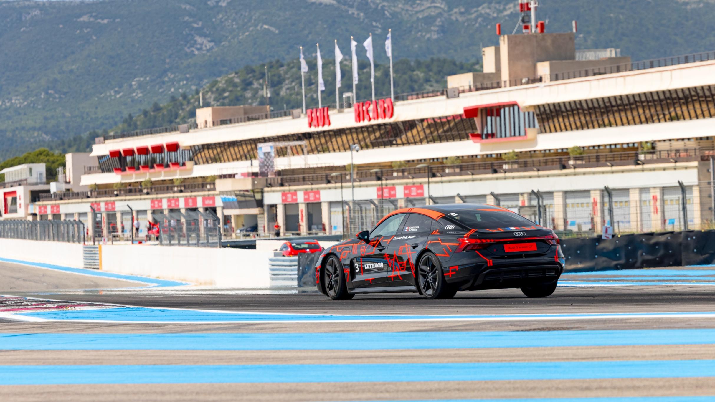 680 chevaux sous le capot, 100% électrique, mythique circuit Paul-Ricard… Le Figaro dans la course à l’économie d’énergie