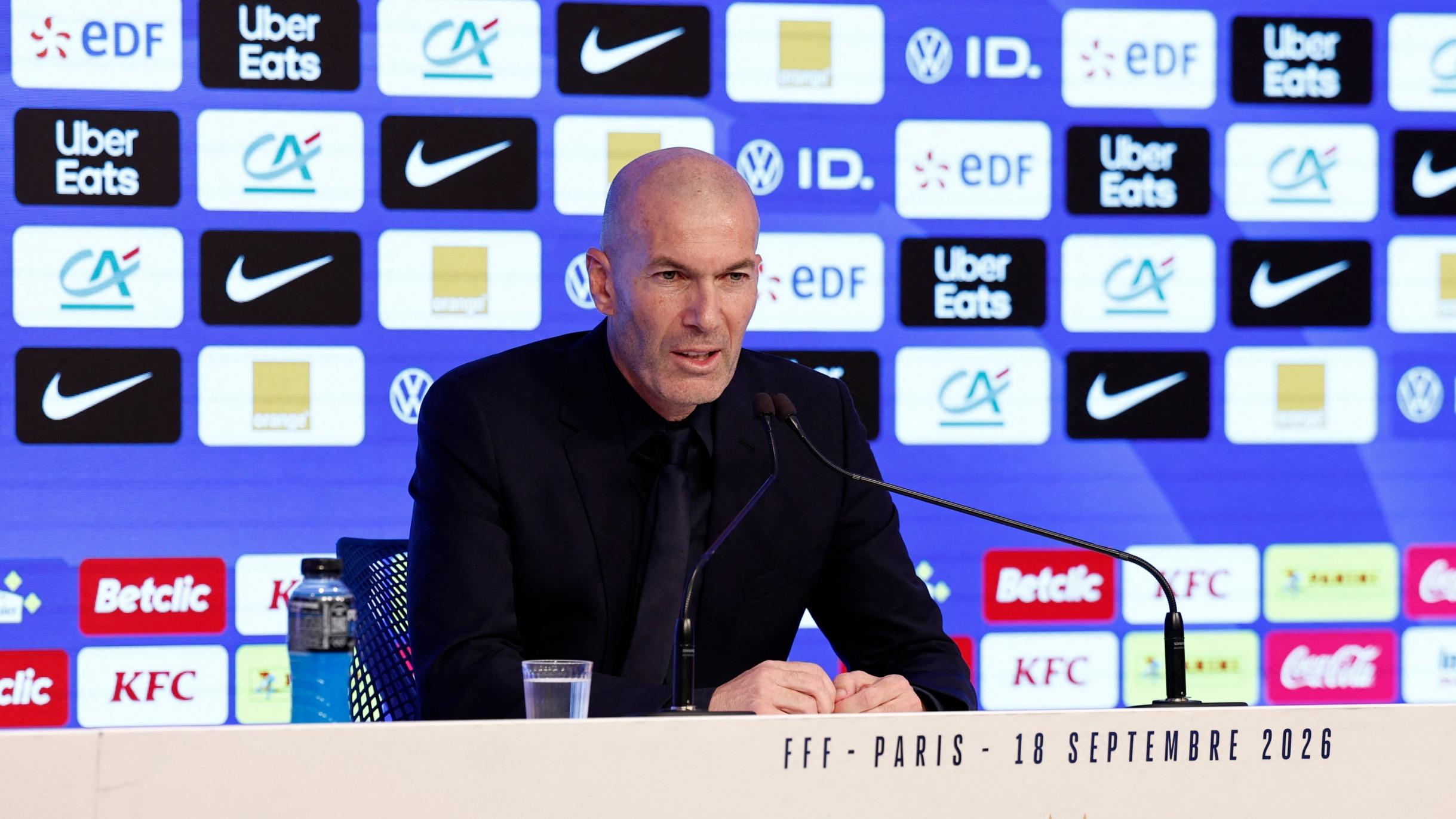 Bleus : staff, médias, trajets… Avec Zinédine Zidane, le changement, c’est maintenant