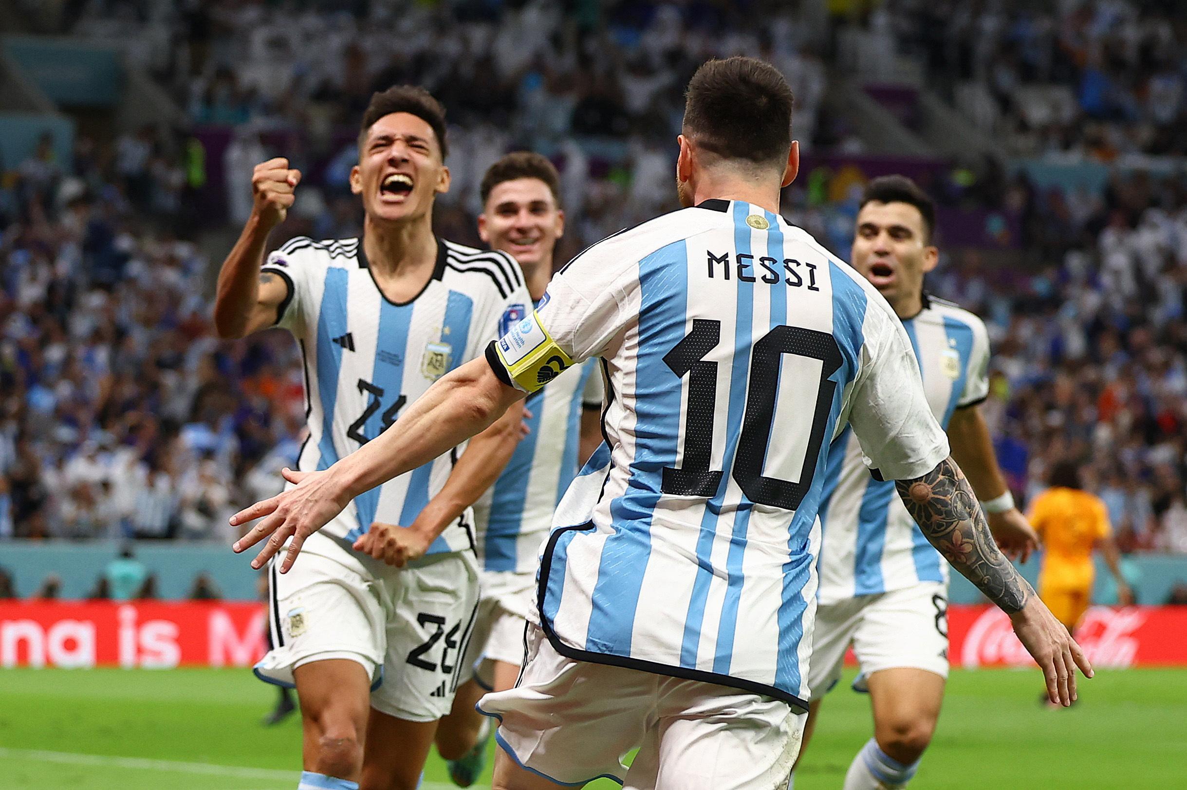Au bout du suspense et des tirs au but, Messi et l'Argentine restent en vie