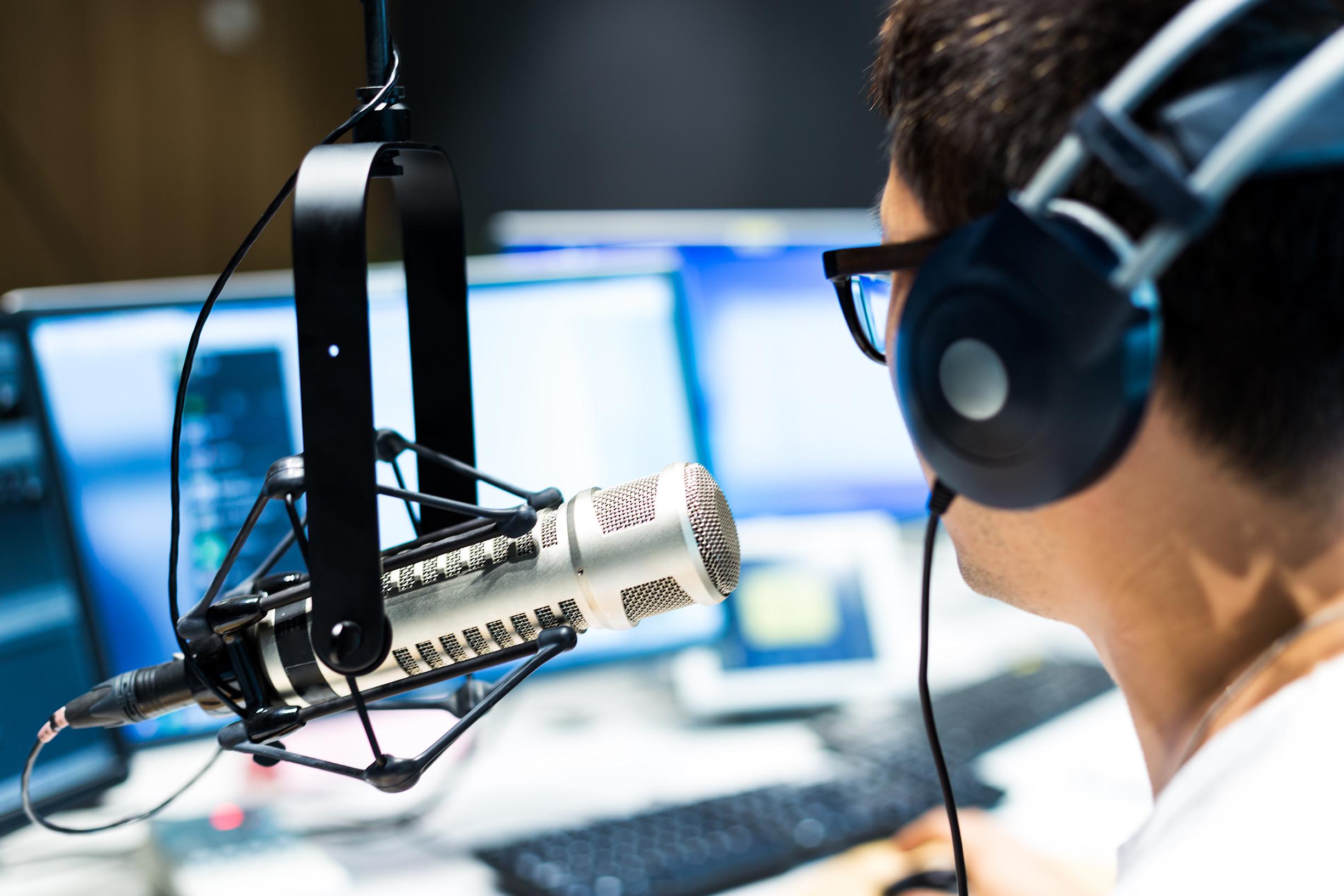 Furieuses après la réorganisation des fréquences de Radio France, les radios privées ripostent devant le Conseil d’État
