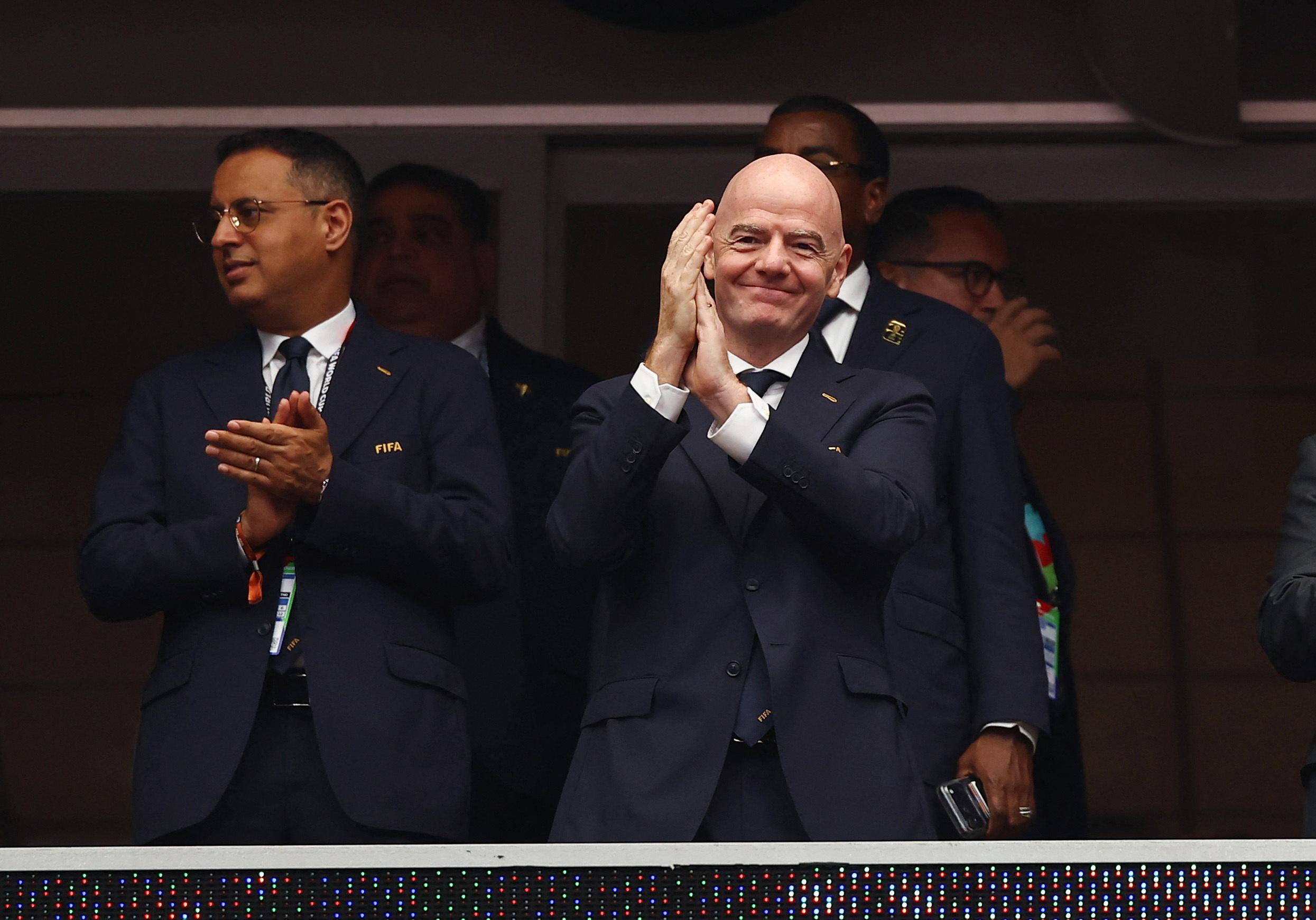 WK 2026: FIFA heft rood van Balogun op, voetbalwereld spreekt van politieke inmenging