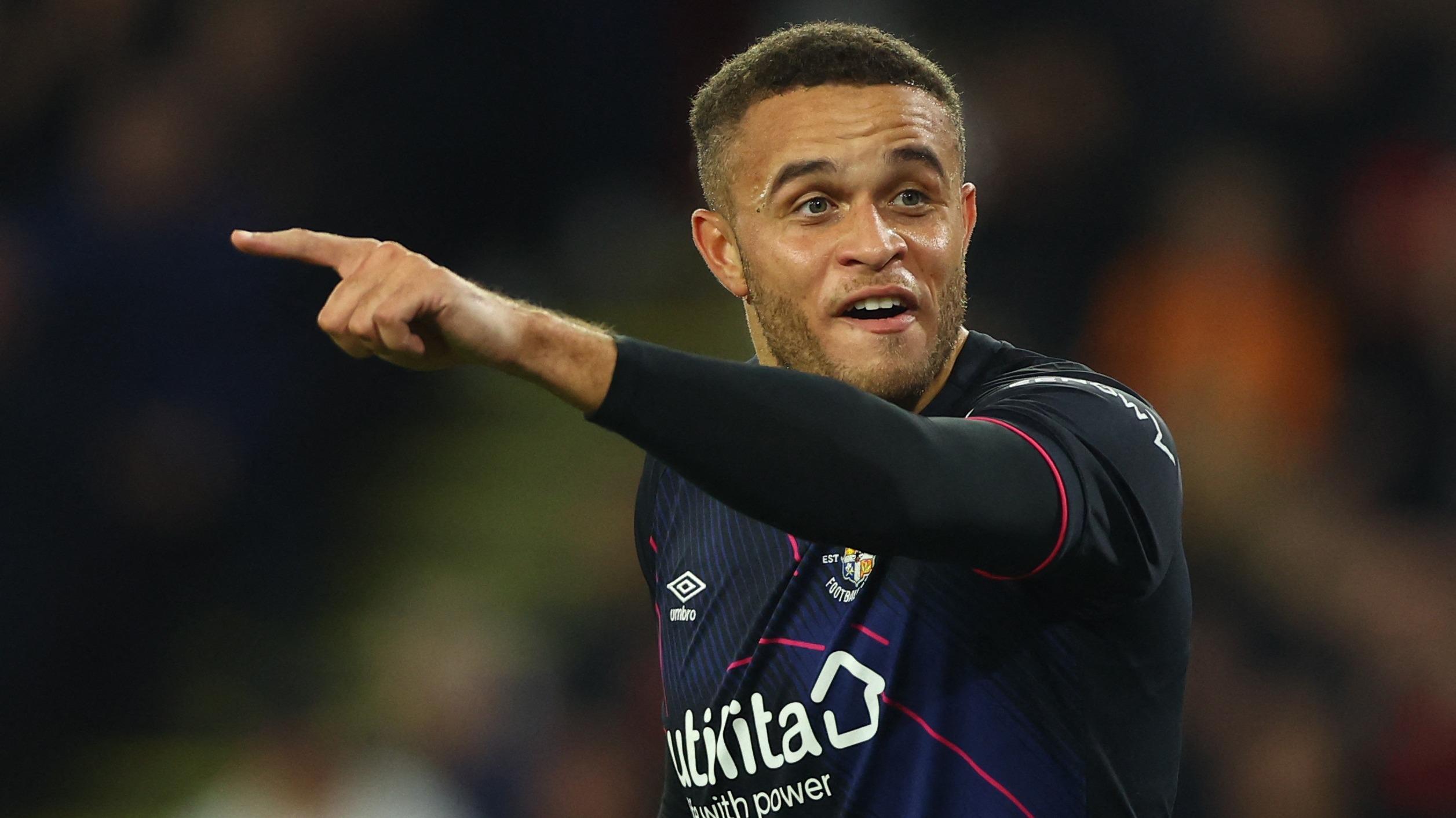 Premier League : Luton Town dénonce des commentaires racistes visant l'un de ses joueurs