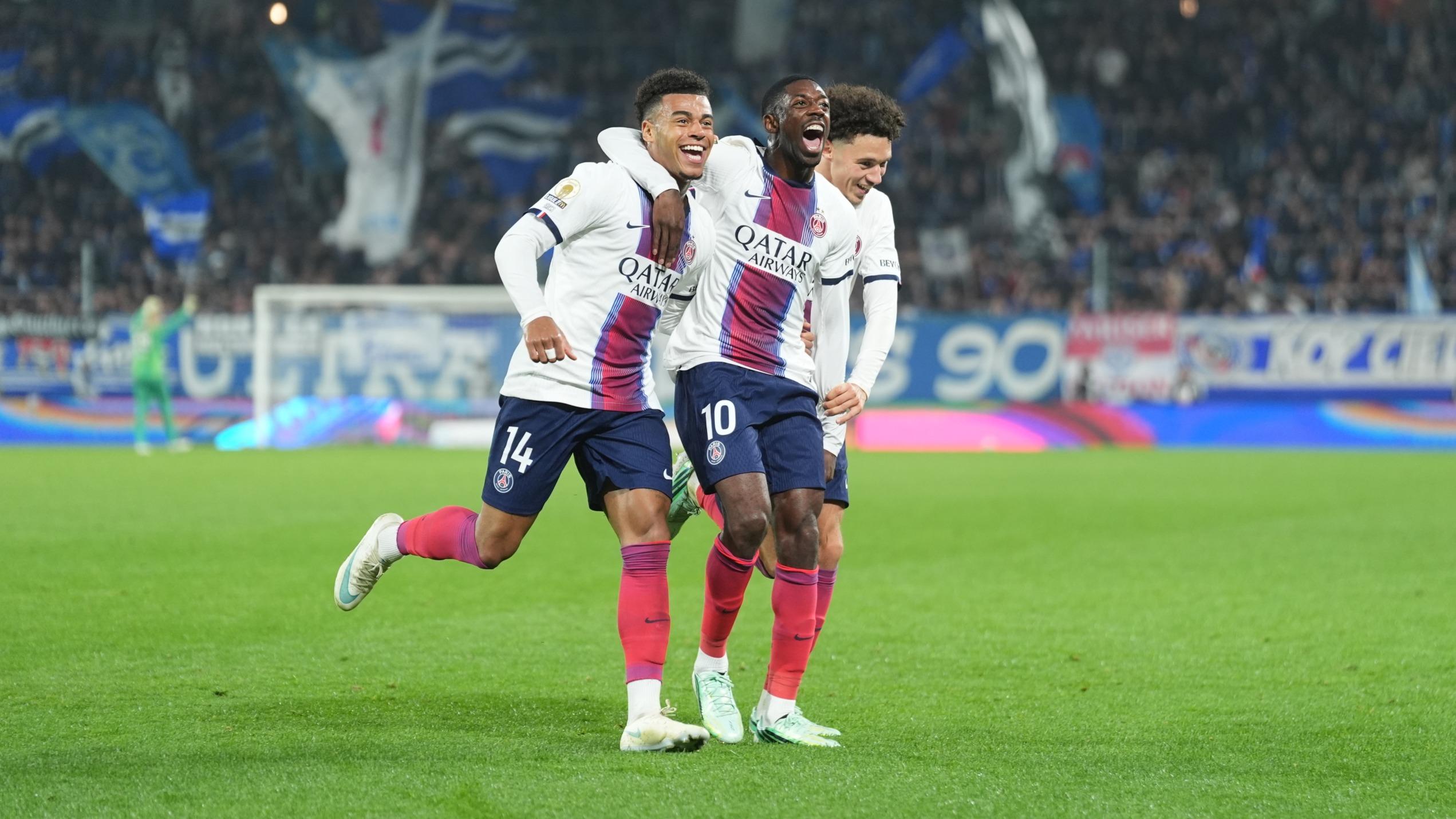 Ligue 1 : avant son défi face au Barça, le PSG renverse Strasbourg grâce à un grand Dembélé