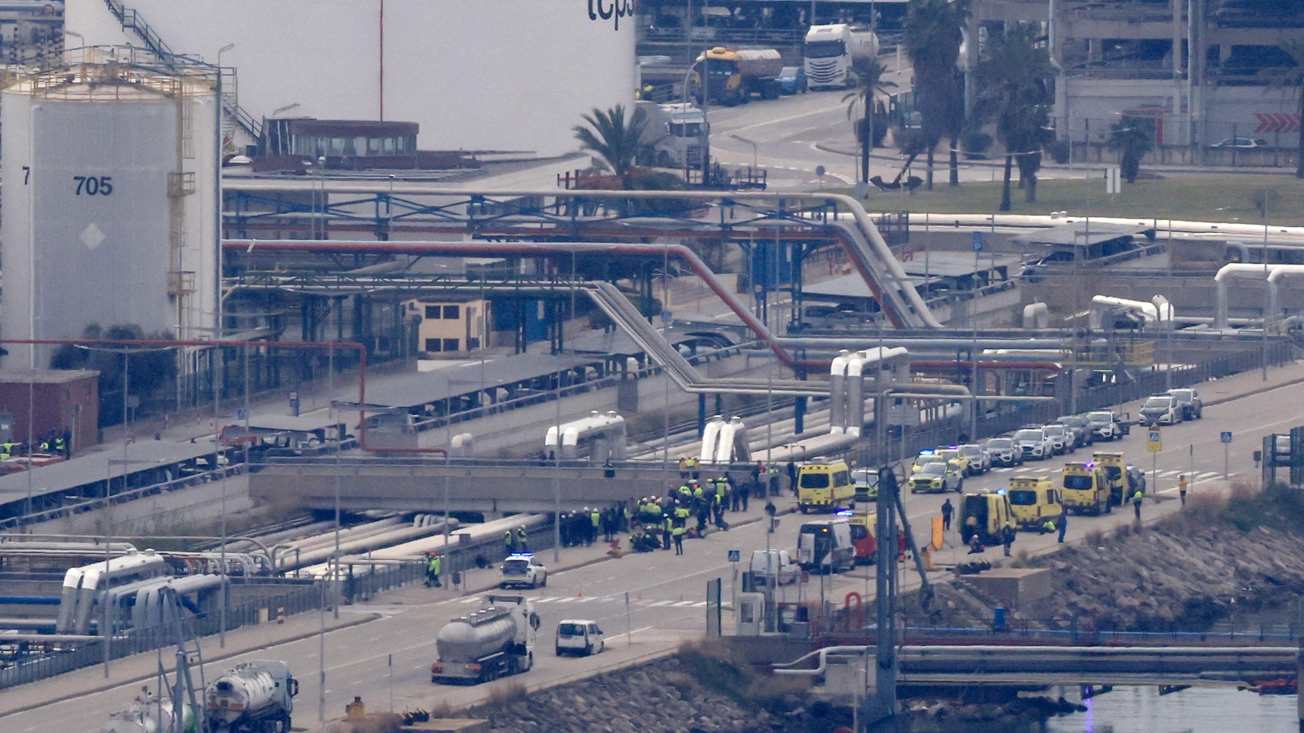 Espagne: un mort et un blessé dans l’explosion accidentelle d’un réservoir sur le port de Barcelone