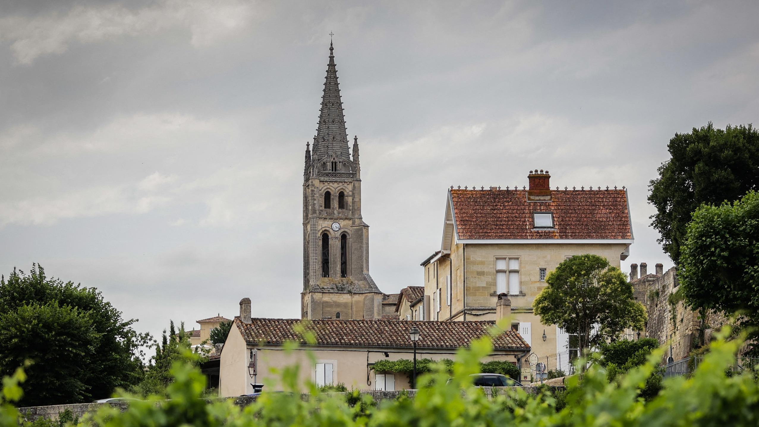 Gard : un couple arrêté pour avoir volé durant plusieurs mois dans le tronc d’une église