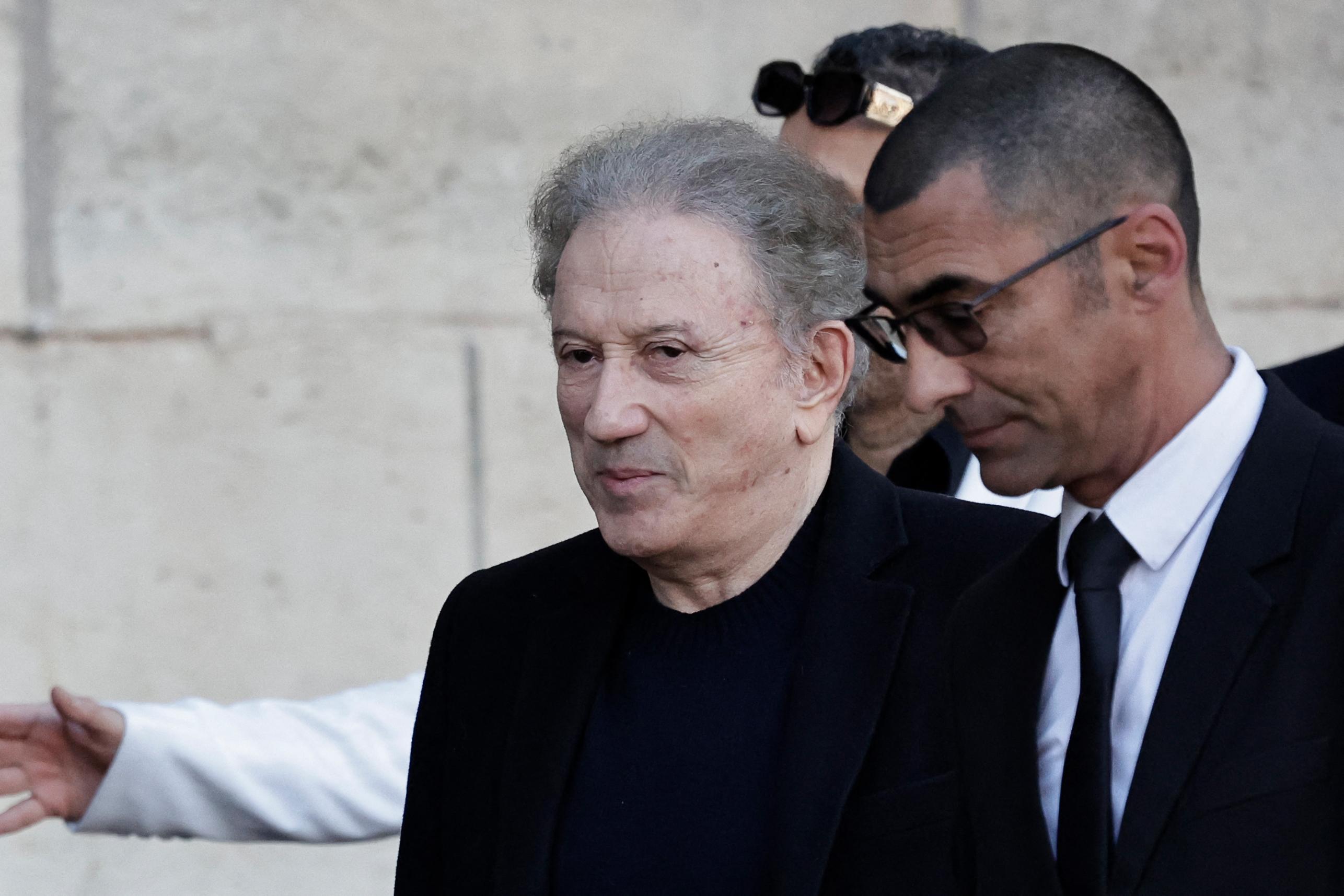 «Je la connaissais par cœur» : les premiers mots de Michel Drucker après la mort de sa «jumelle» Françoise Coquet