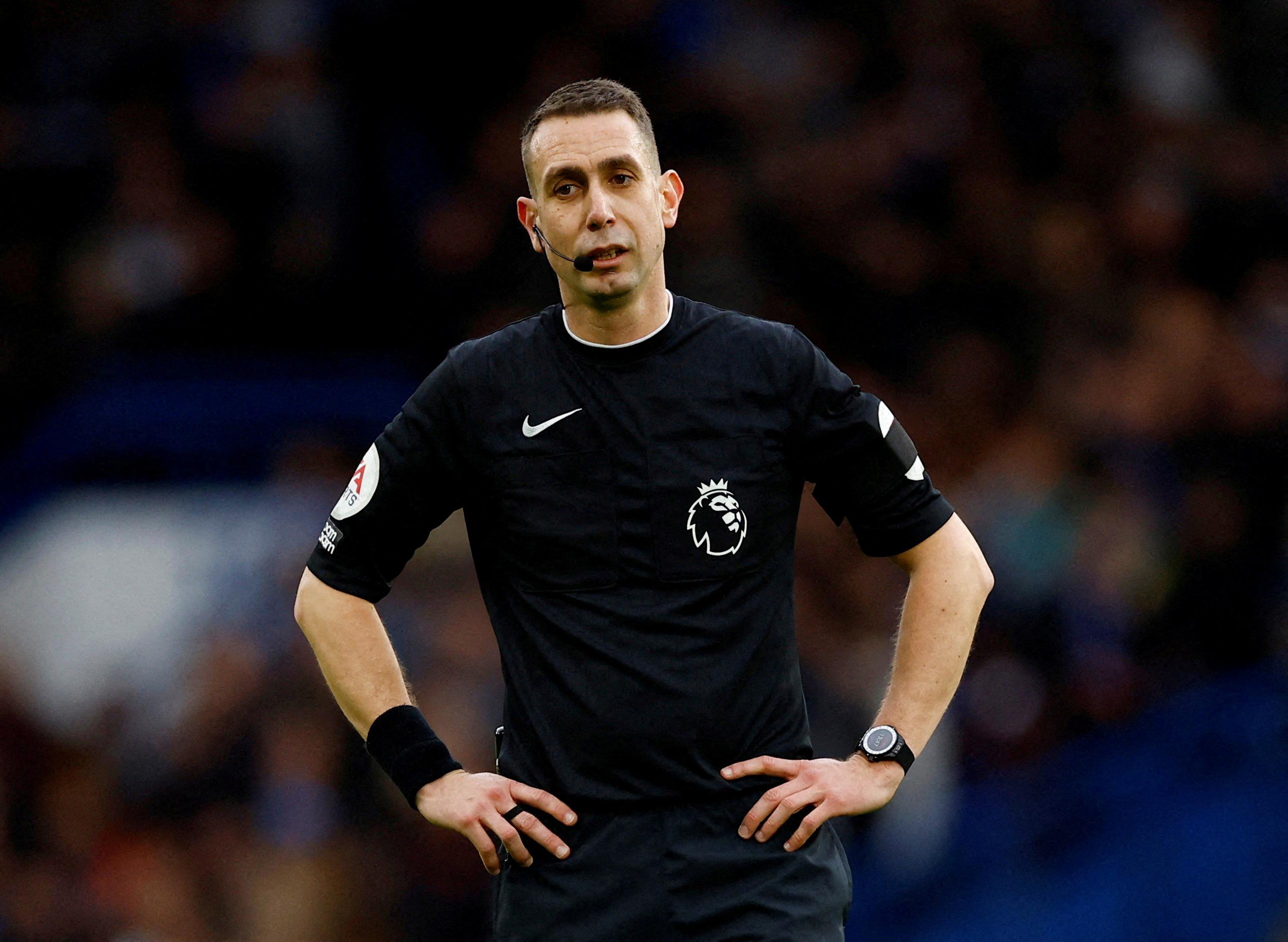 Premier League : nouvelles accusations à l’encontre de David Coote, arbitre de Premier League