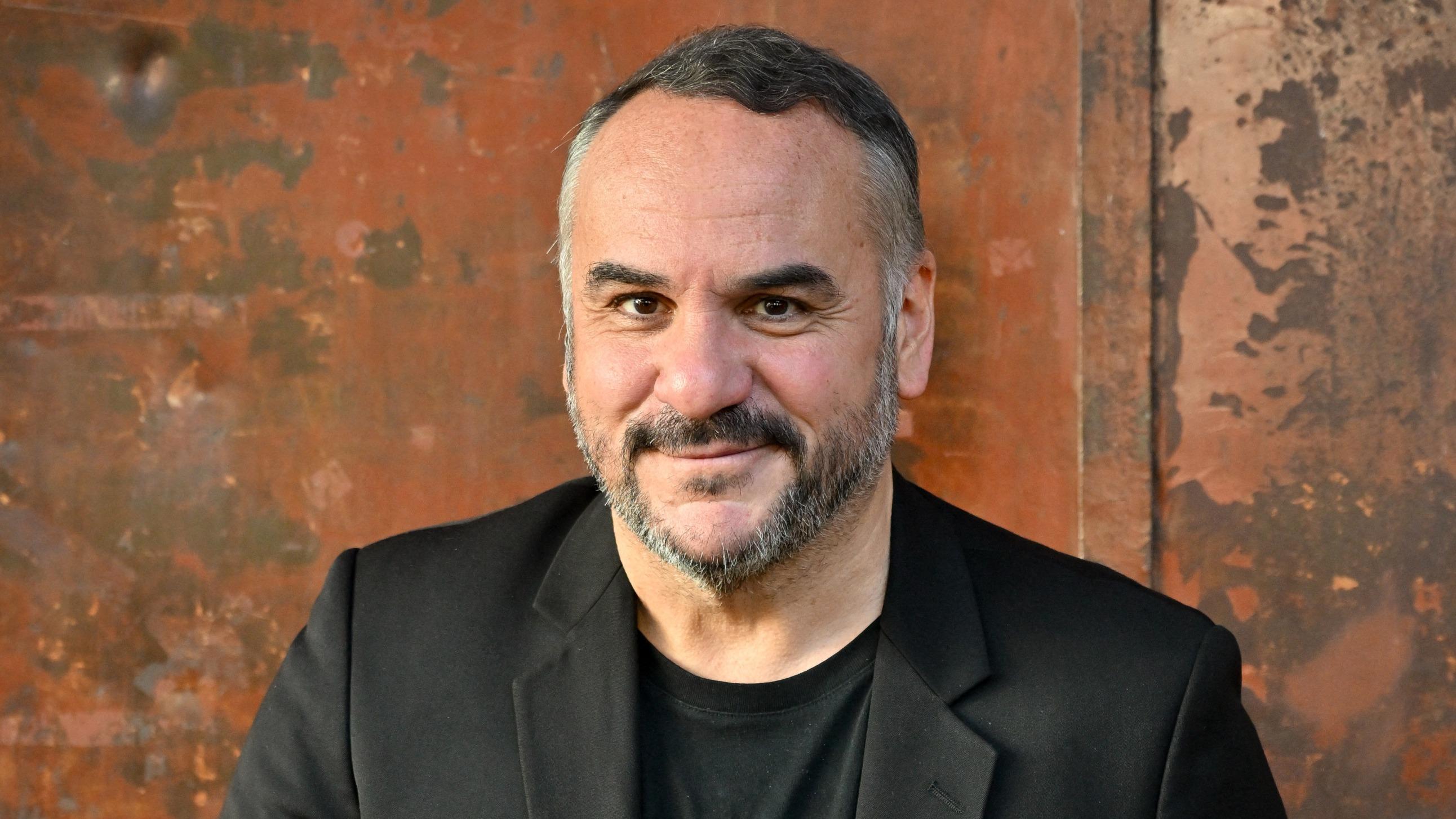 « Il faut vraiment avoir la foi pour jouer sept fois par semaine » : François-Xavier Demaison, divin acteur