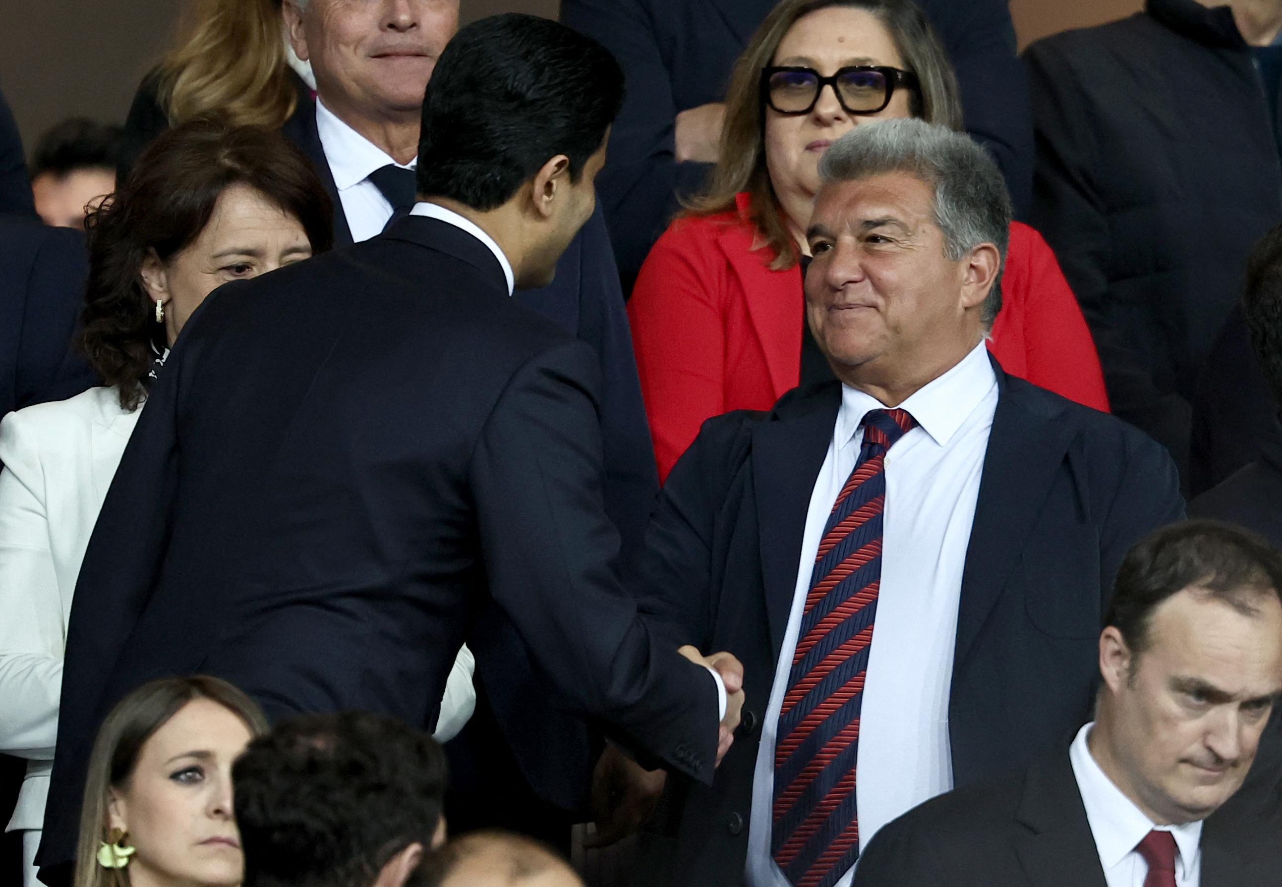 «Ils ont fait la paix» : où en sont les relations entre Nasser Al-Khelaïfi et Joan Laporta avant PSG-Barça ?