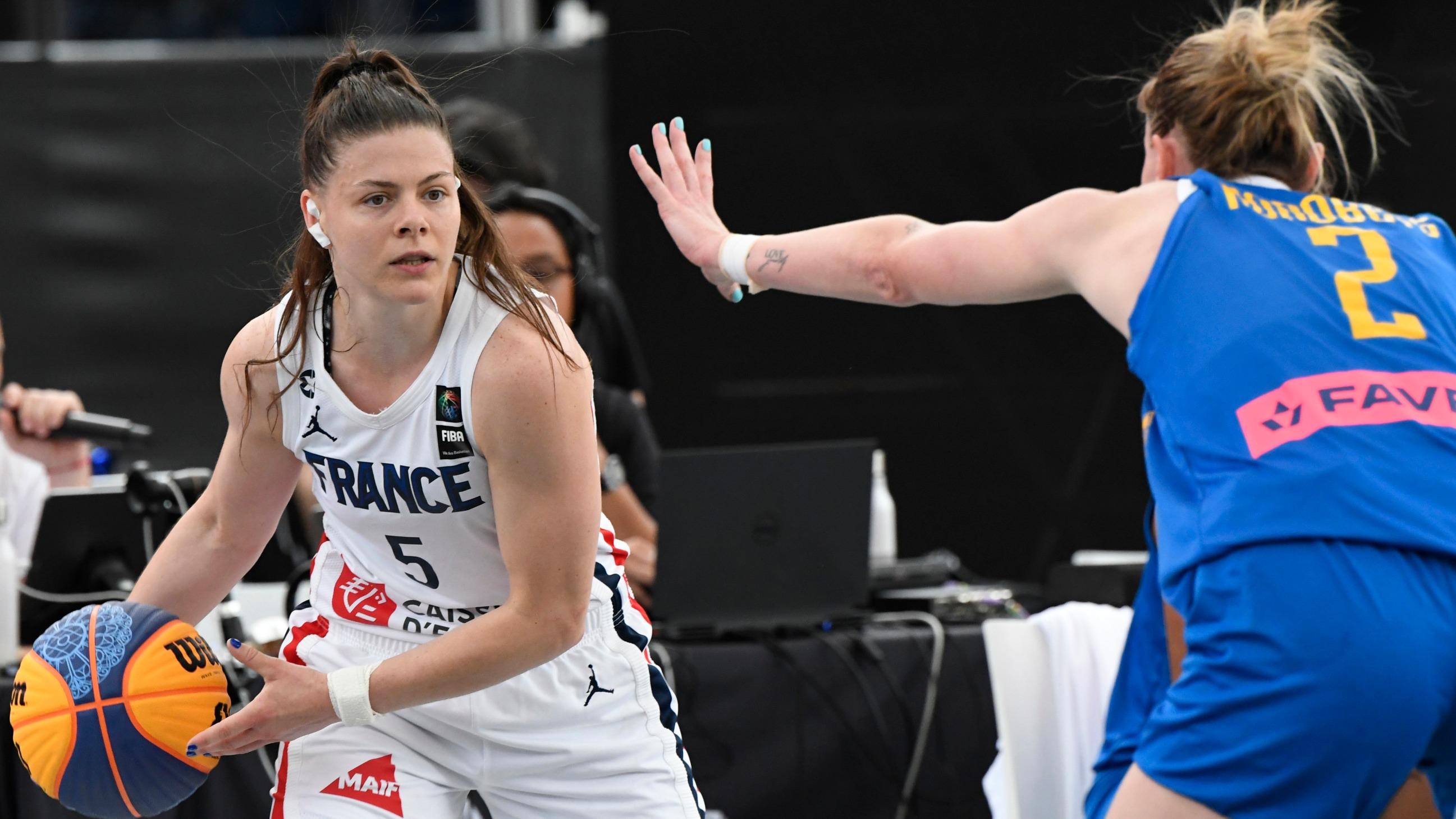 JO - «Ce n'est pas du tout le même sport» : en quoi le basket 3x3 est-il si différent ?