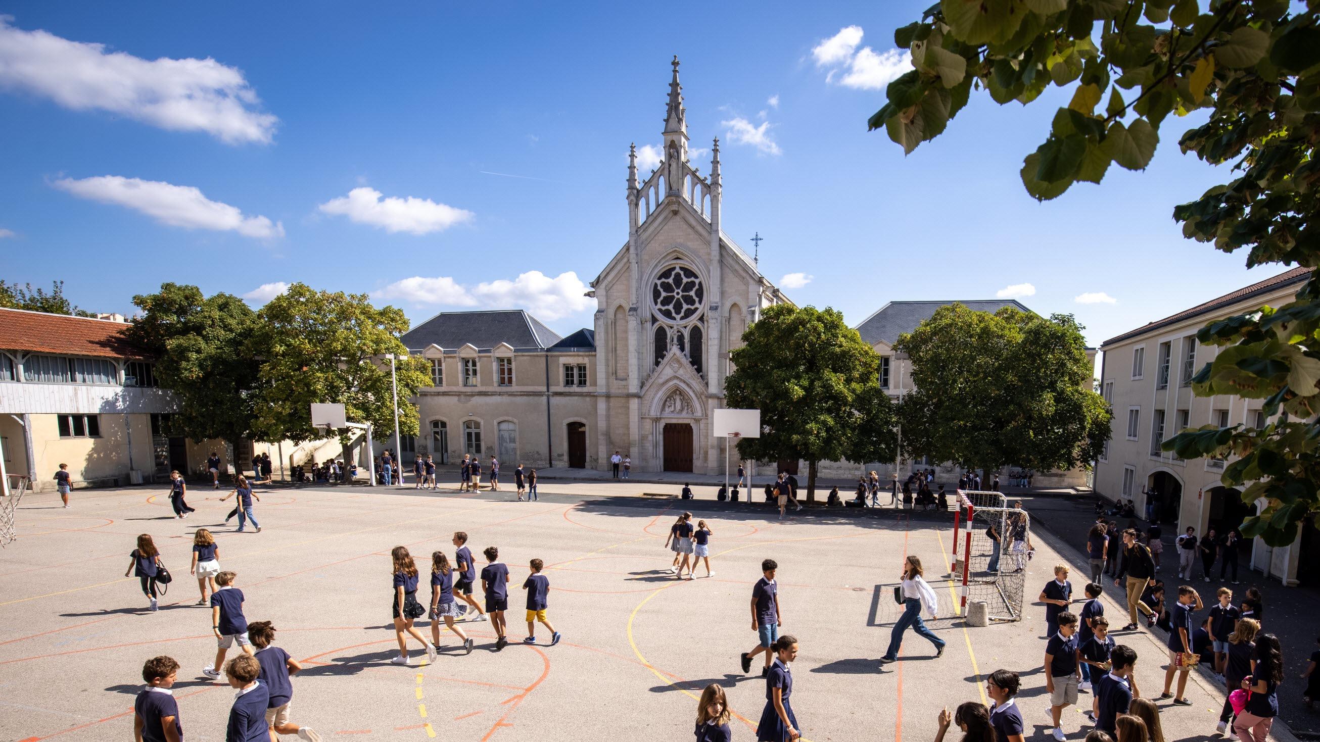 «Enseignement catholique - enseignement public : à quand des financements équitables ?»