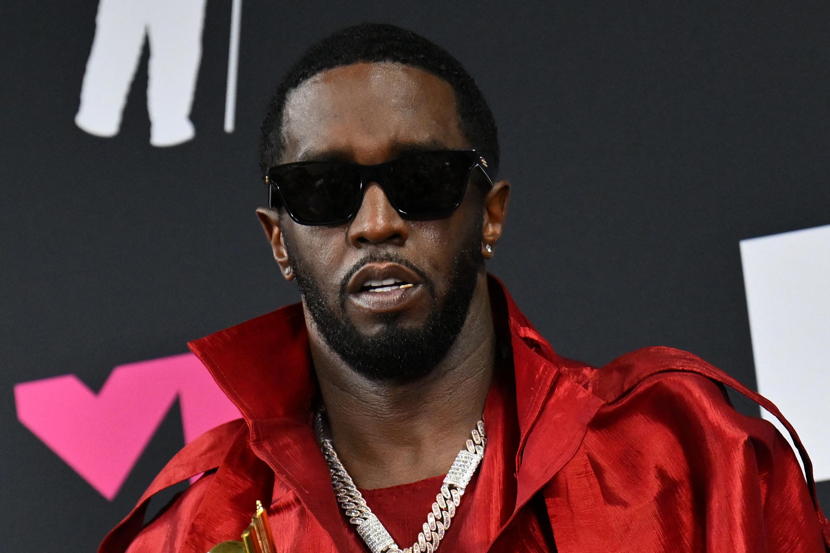 P. Diddy rejette les nouvelles accusations de menaces et de surexploitation de ses ex-employés