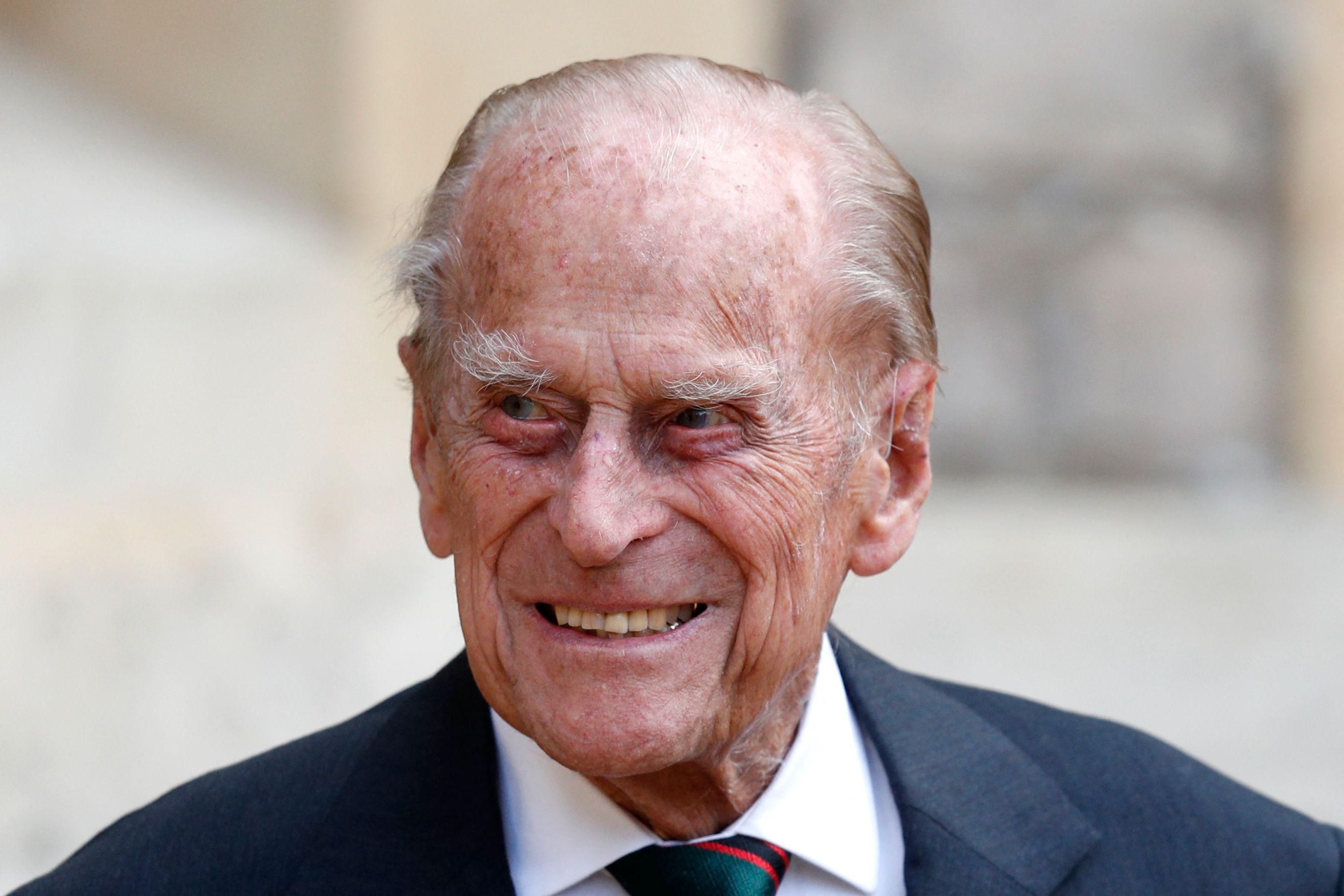 Royaume Uni Le Prince Philip Epoux D Elizabeth Ii Hospitalise Par Precaution