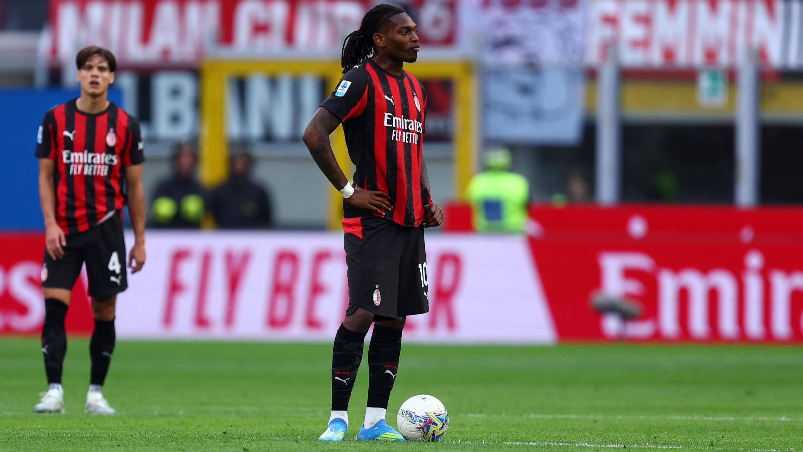 Serie A : largement battue à domicile, l'AC Milan dit adieu au titre, la Juventus enchaîne