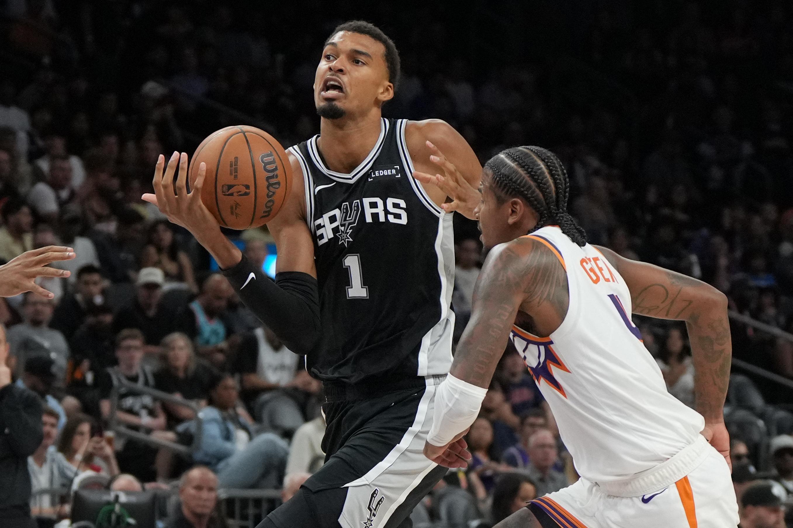 NBA: Wembanyama et les Spurs subissent une deuxième défaite d'affilée en match de préparation