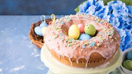 Gâteau façon "nid de Pâques gourmand"