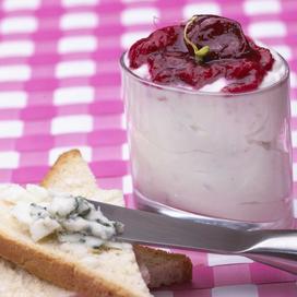 Crème de roquefort et de prunes