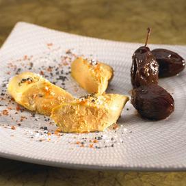 Foie gras confit, prunes au vinaigre