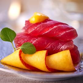 Thon cru à la mangue