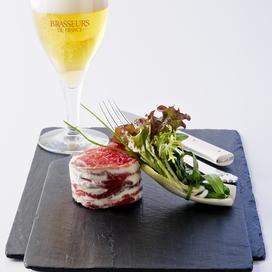 Mille-feuille de bœuf cru