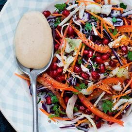 Salade à la Constantinople (chou blanc, carotte et grenade)