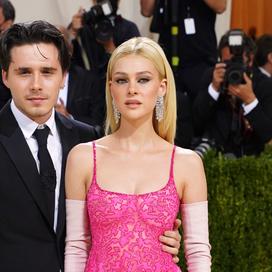 Brooklyn Beckham et Nicola Peltz se sont mariés le samedi 9 avril 2022 (New York, le 13 septembre 2021.)